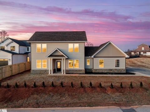 Photo of 224 W Clark Road, Inman, SC 29349 (MLS # 1603526)