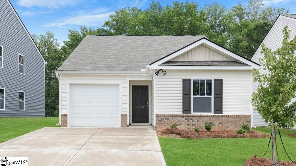 223 Deskin Lane