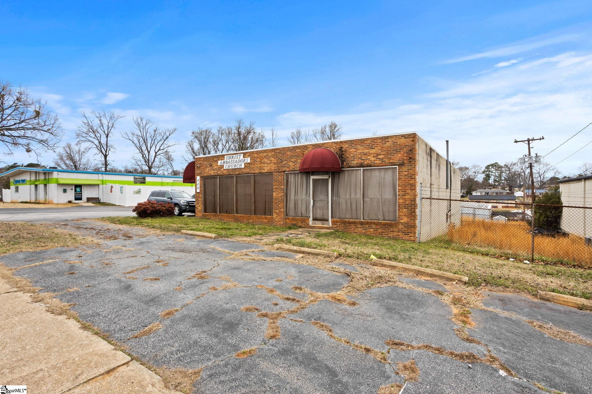 449 W Centennial Street