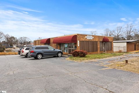 449 W Centennial Street Spartanburg SC 29303