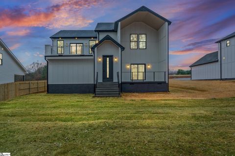 Photo of 319 Hunts Bridge Road, Greenville, SC 29617 (MLS # 1591070)