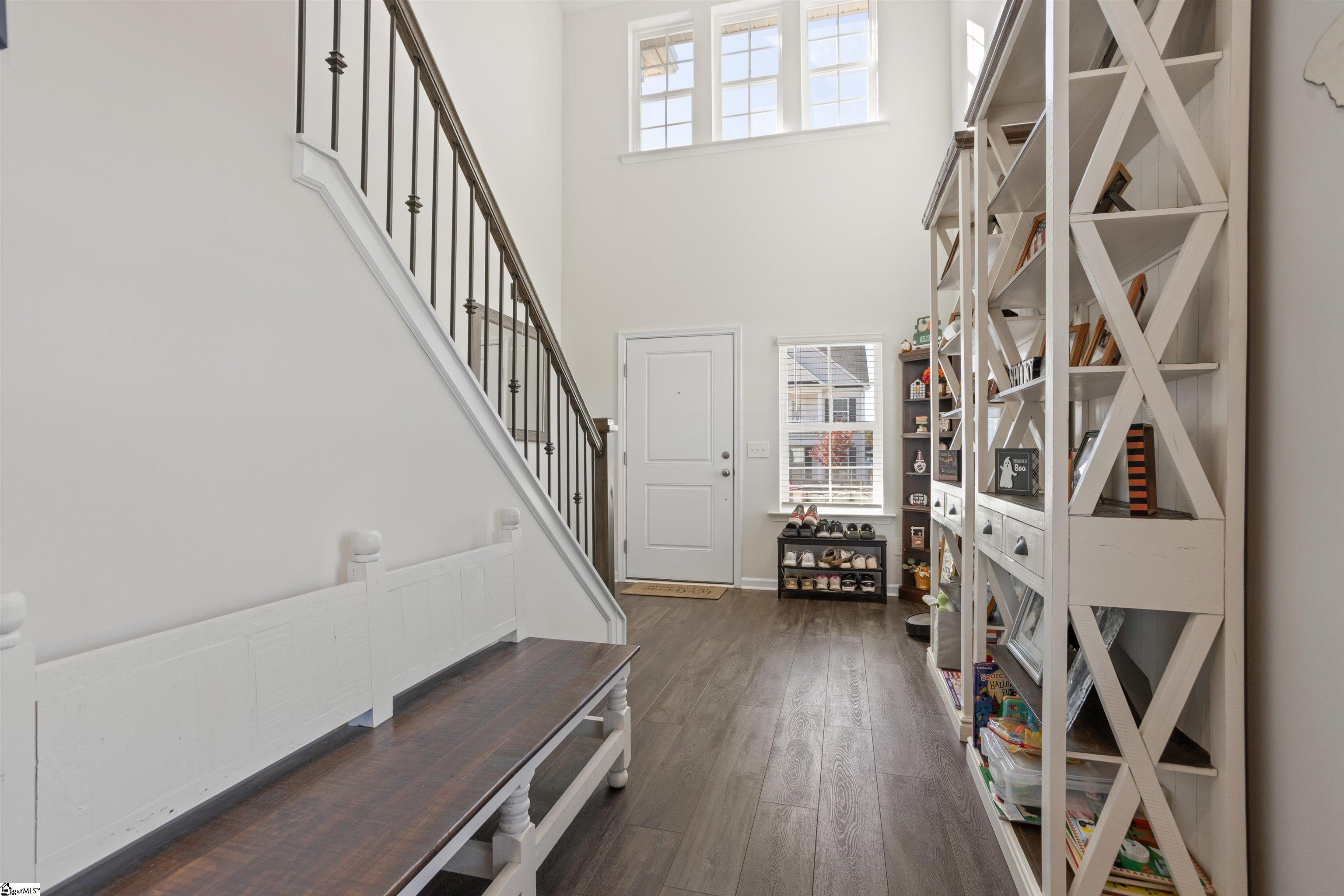 Real Estate Search 4 324 Valley Oak Drive