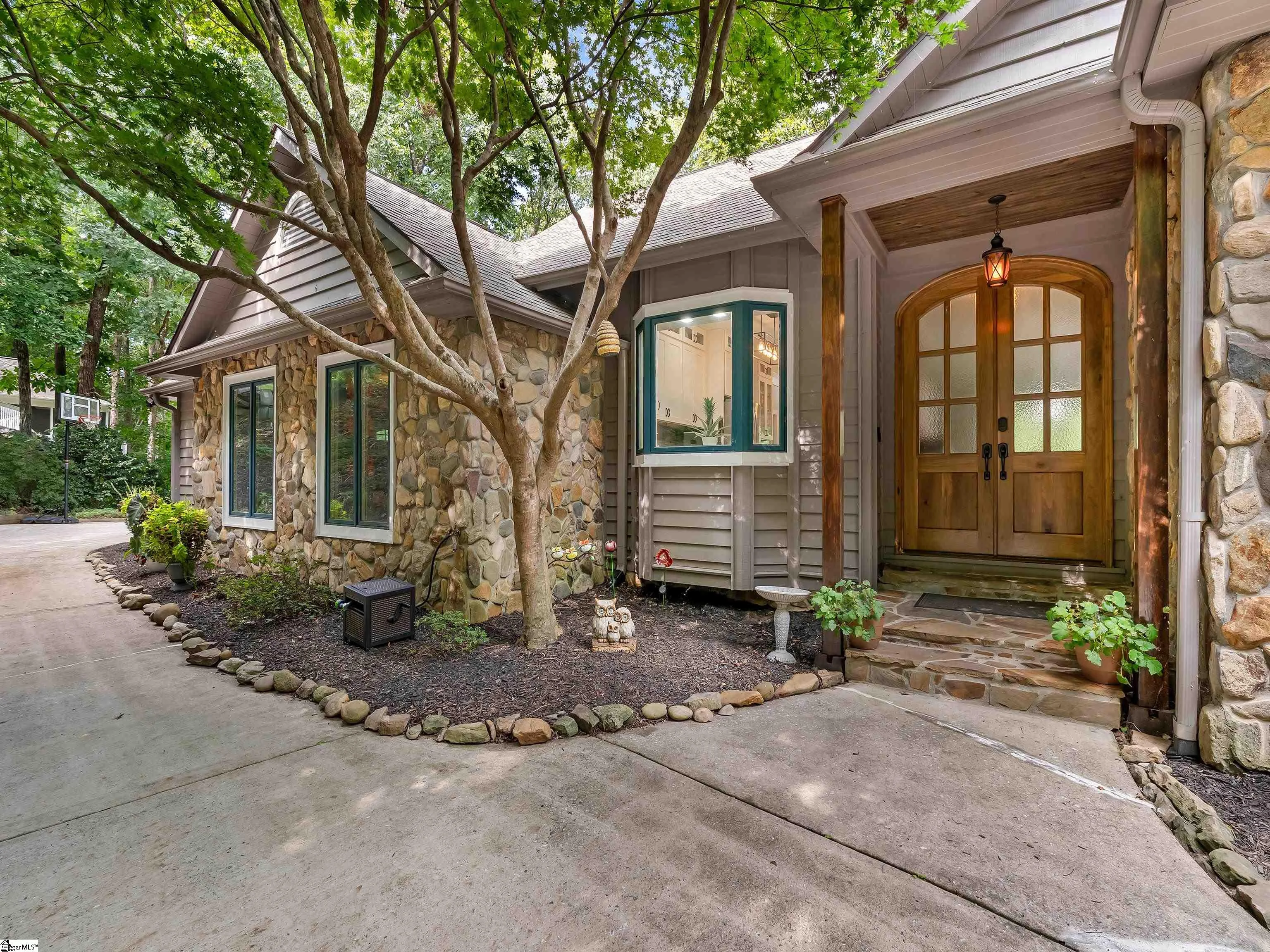 119 Foxboro Road