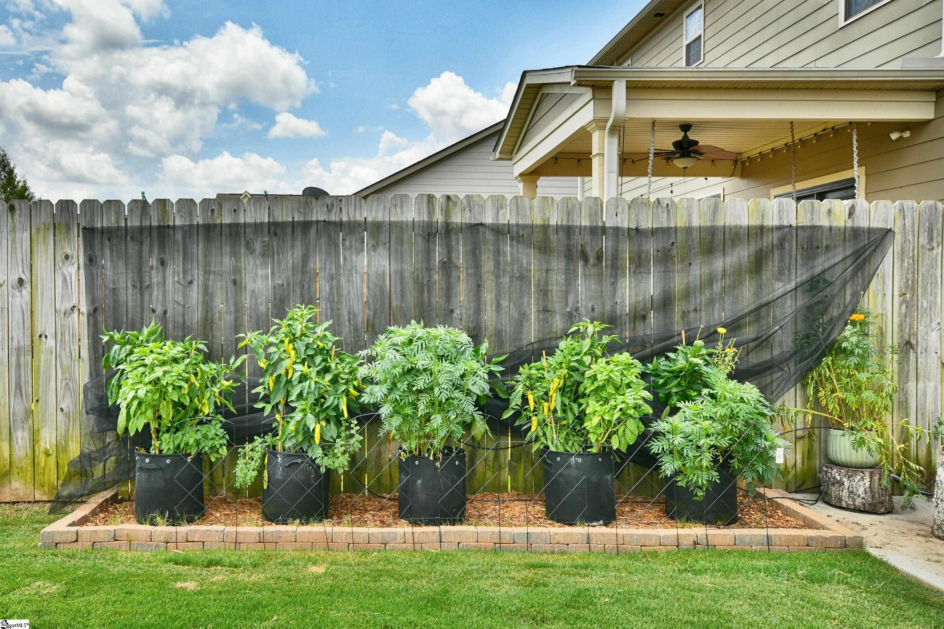 Simpsonville, South Carolina 29680, United States, 4 Bedrooms Bedrooms, ,3 BathroomsBathrooms,Residential,Active,198431