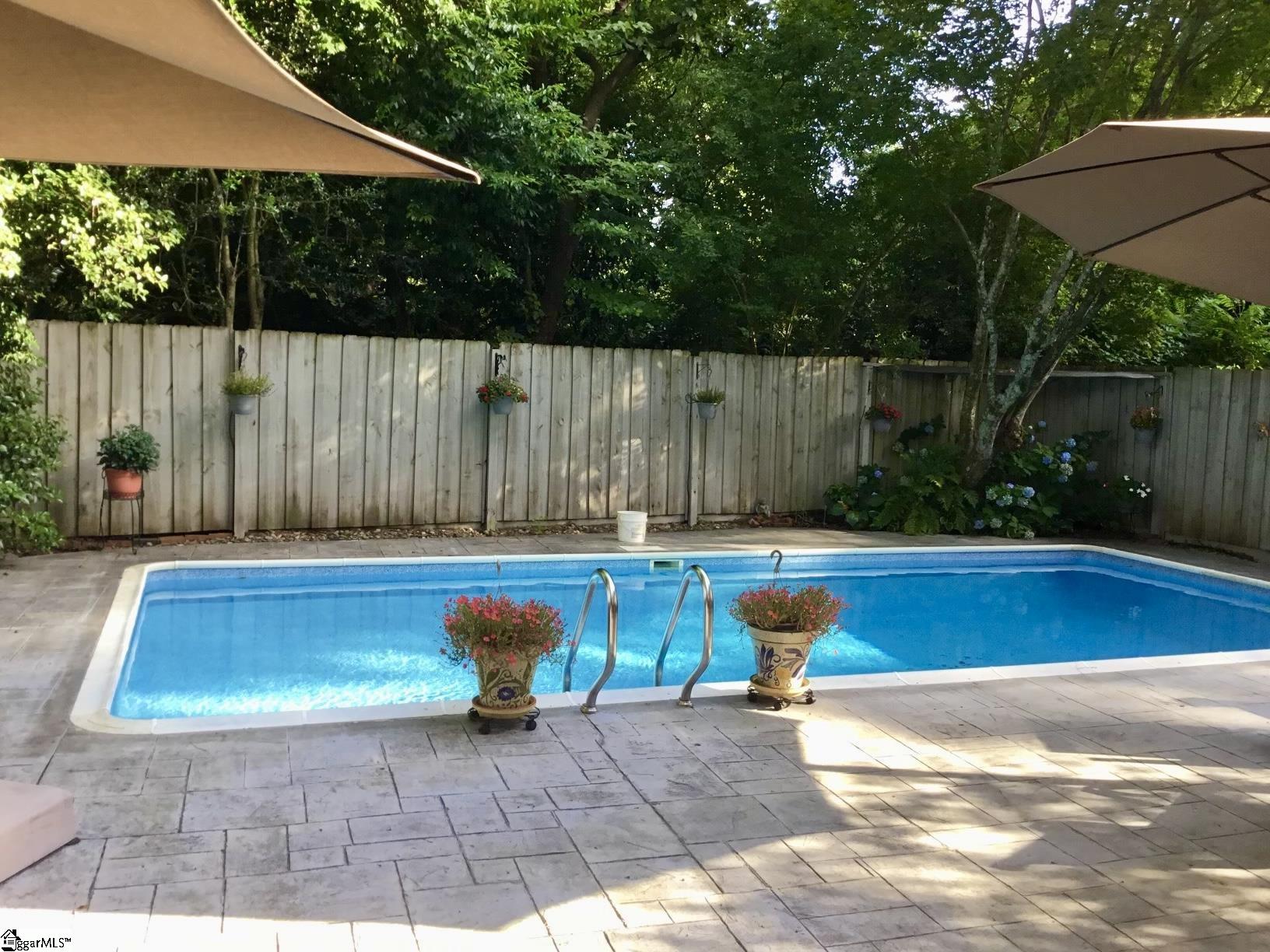 511 Shorecrest Drive