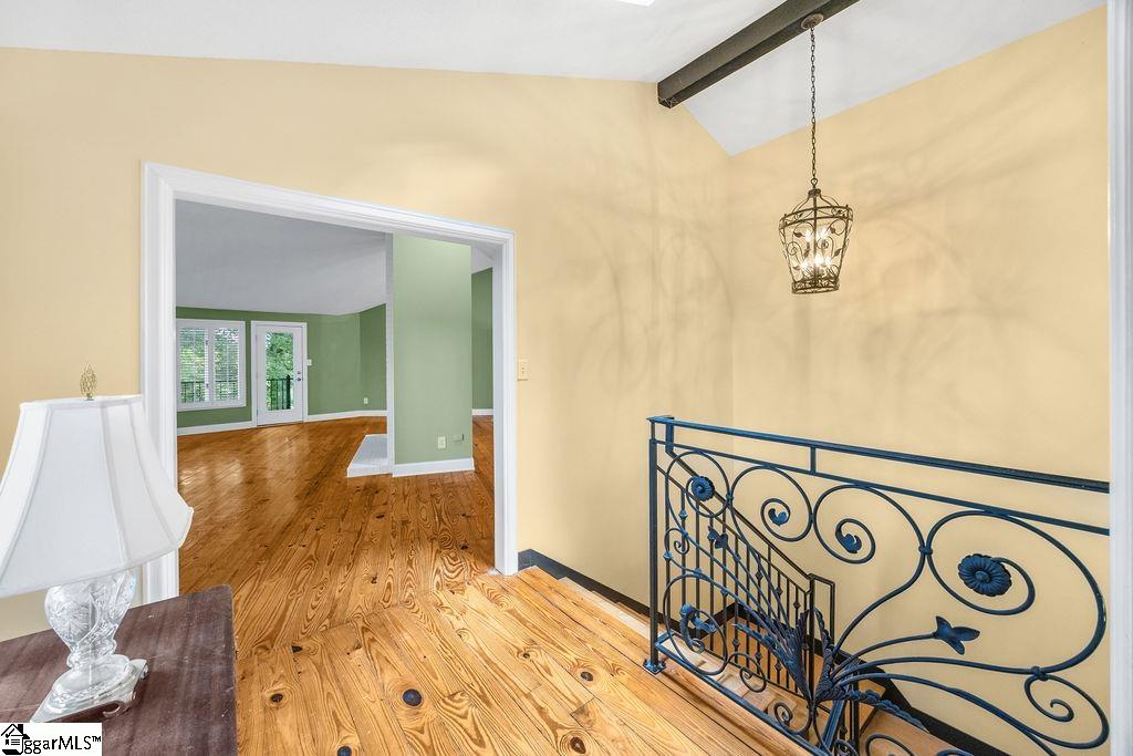 511 Shorecrest Drive