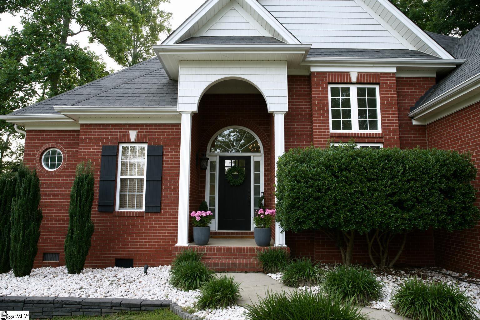 512 Scenic Oak Drive