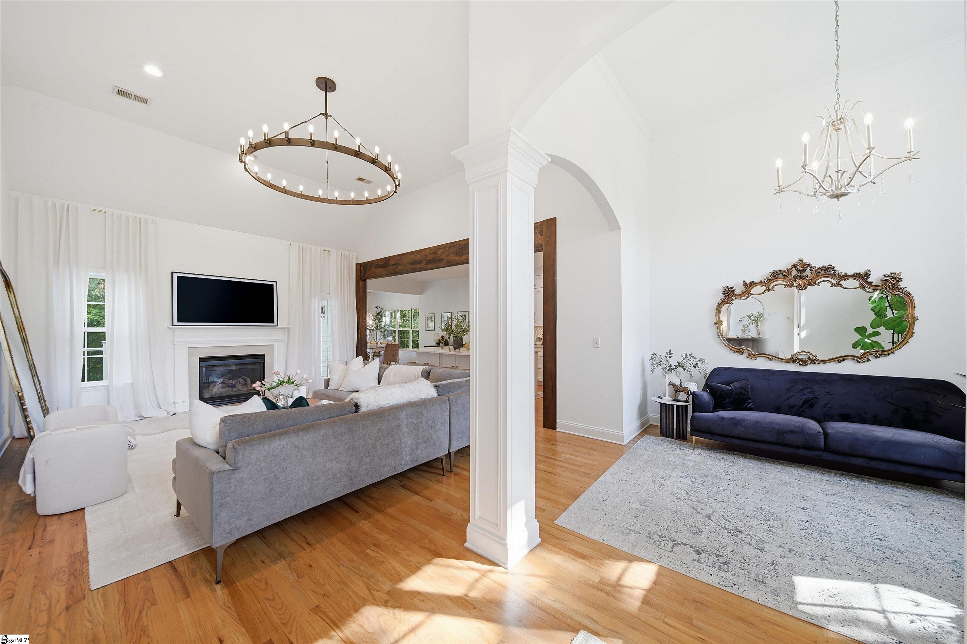 512 Scenic Oak Drive
