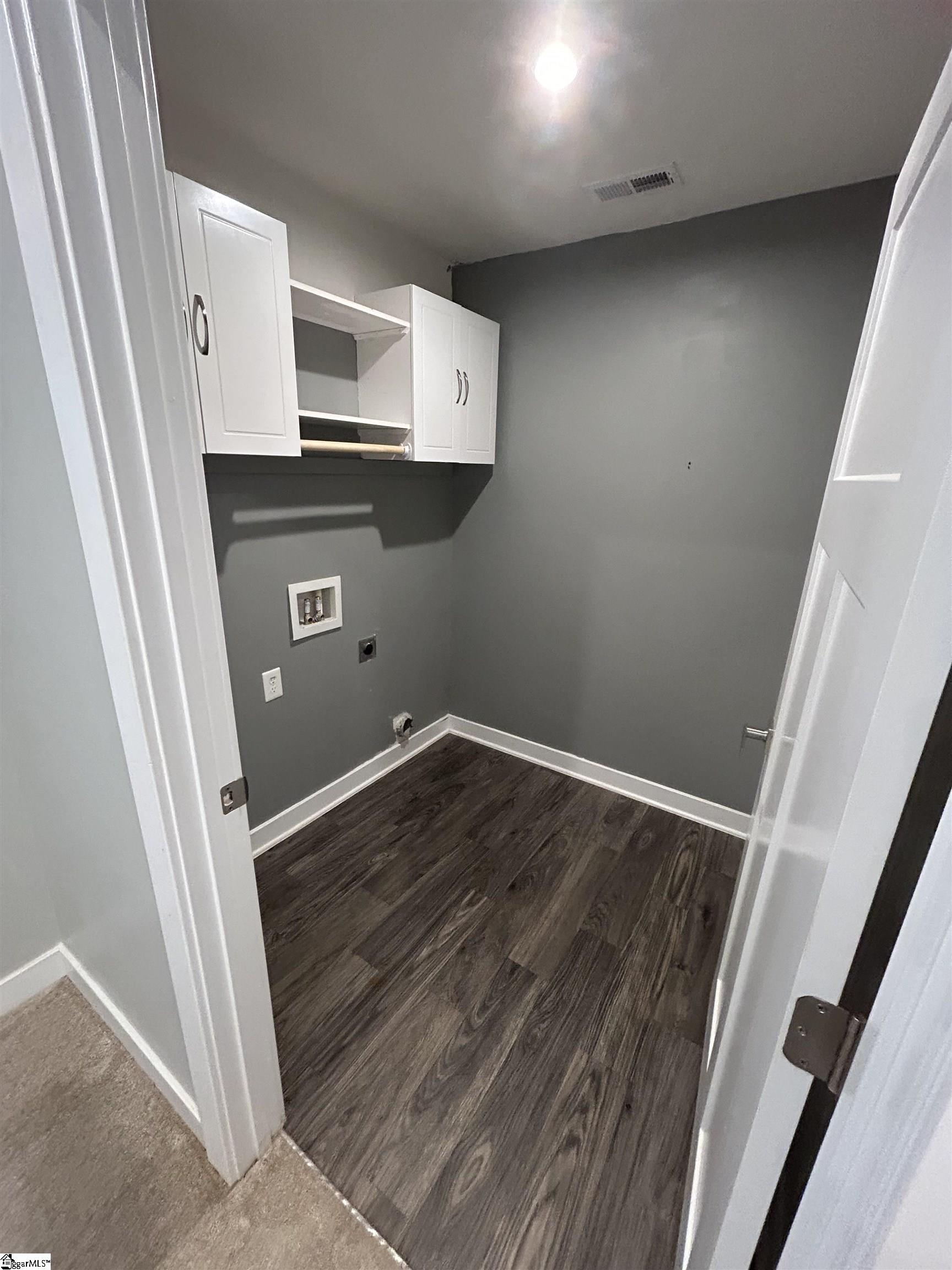 Easley, South Carolina 29642, United States, 4 Bedrooms Bedrooms, ,3 BathroomsBathrooms,Residential,Active,195955