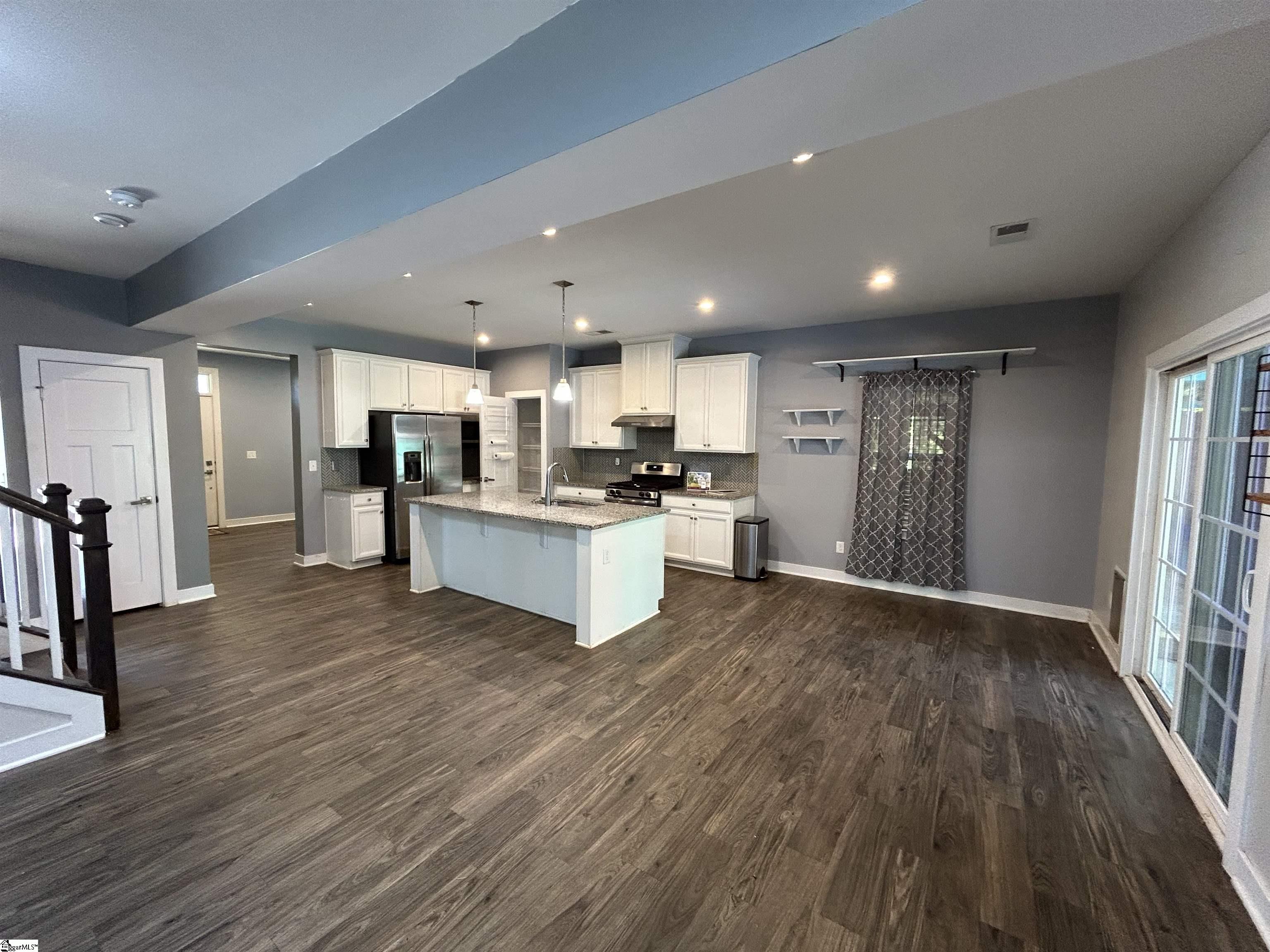 Easley, South Carolina 29642, United States, 4 Bedrooms Bedrooms, ,3 BathroomsBathrooms,Residential,Active,195955