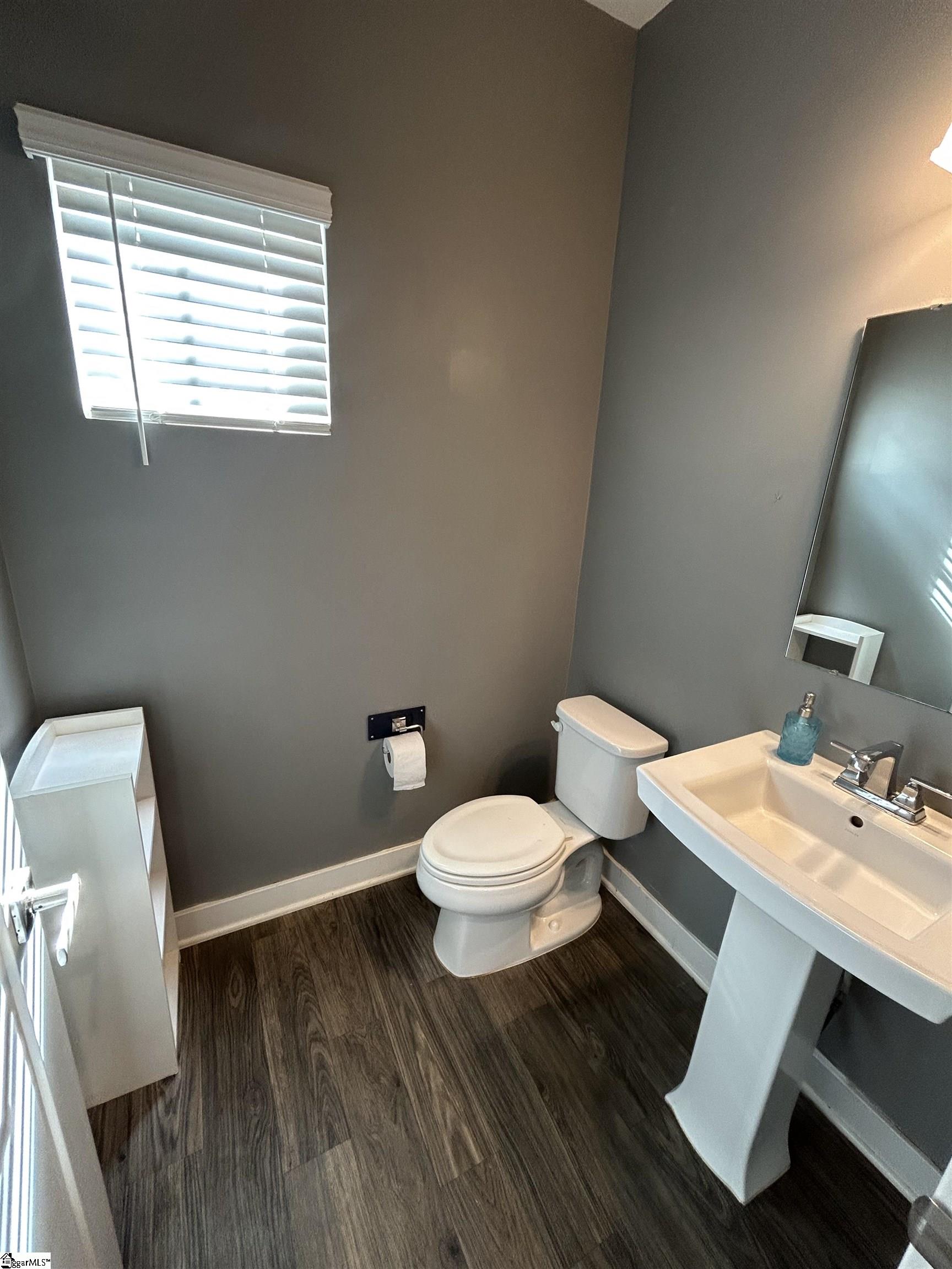 Easley, South Carolina 29642, United States, 4 Bedrooms Bedrooms, ,3 BathroomsBathrooms,Residential,Active,195955