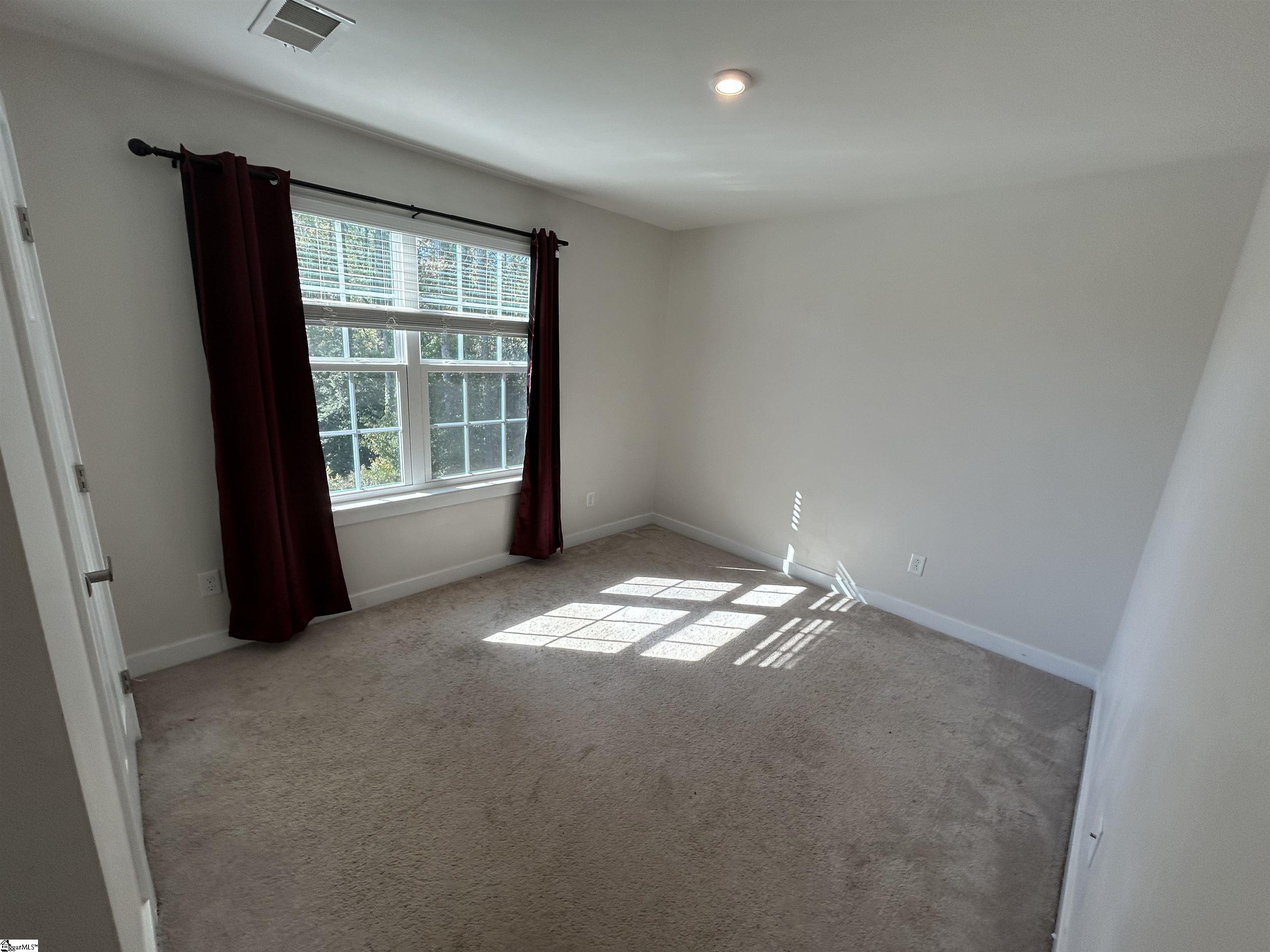 Easley, South Carolina 29642, United States, 4 Bedrooms Bedrooms, ,3 BathroomsBathrooms,Residential,Active,195955