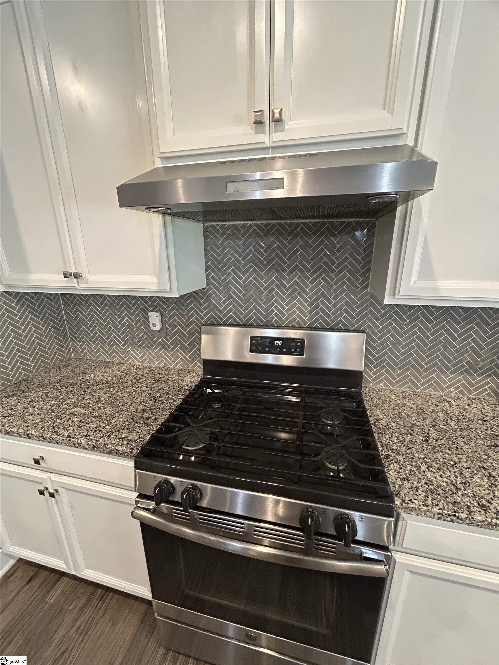 Easley, South Carolina 29642, United States, 4 Bedrooms Bedrooms, ,3 BathroomsBathrooms,Residential,Active,195955