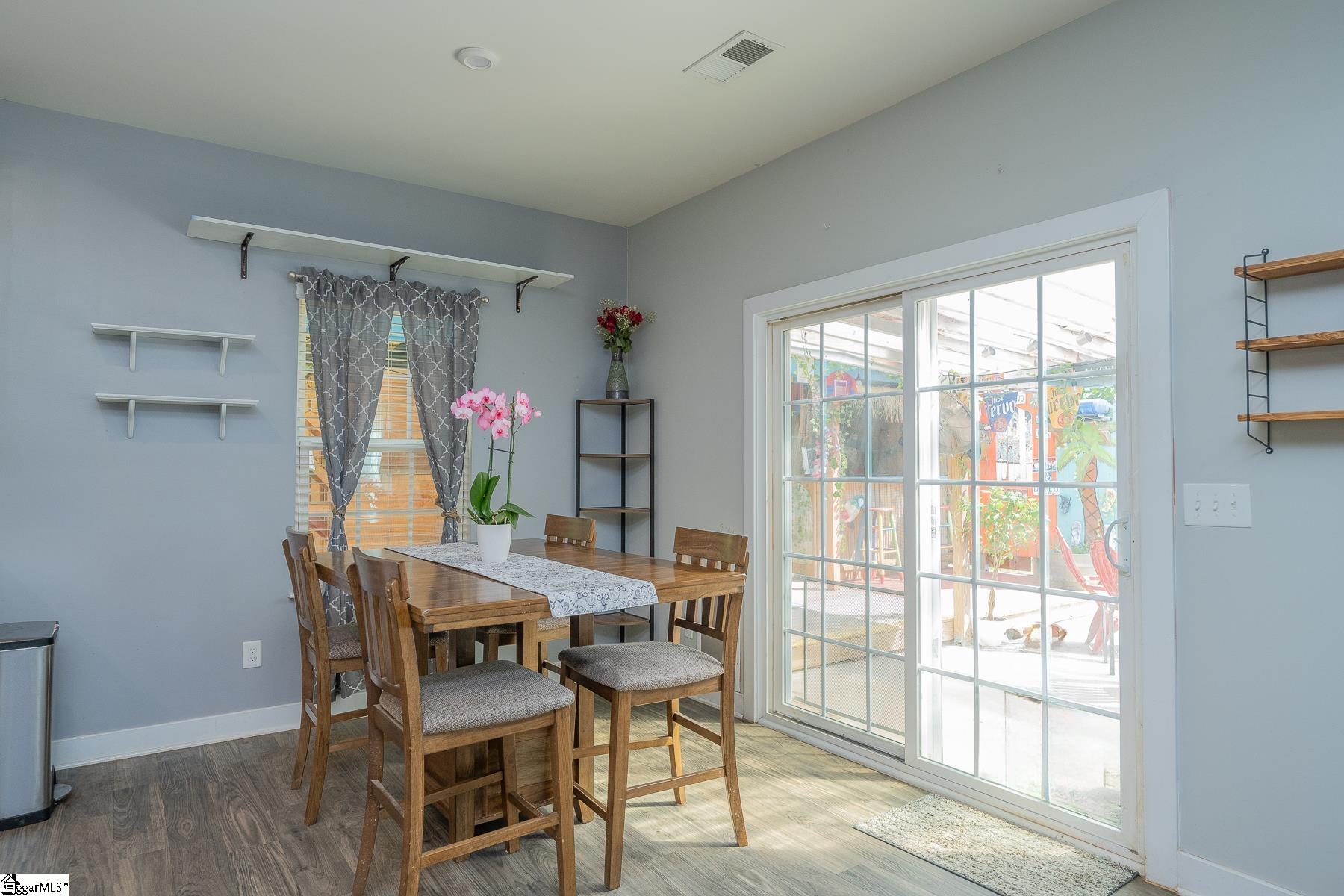 Easley, South Carolina 29642, United States, 4 Bedrooms Bedrooms, ,3 BathroomsBathrooms,Residential,Active,195955