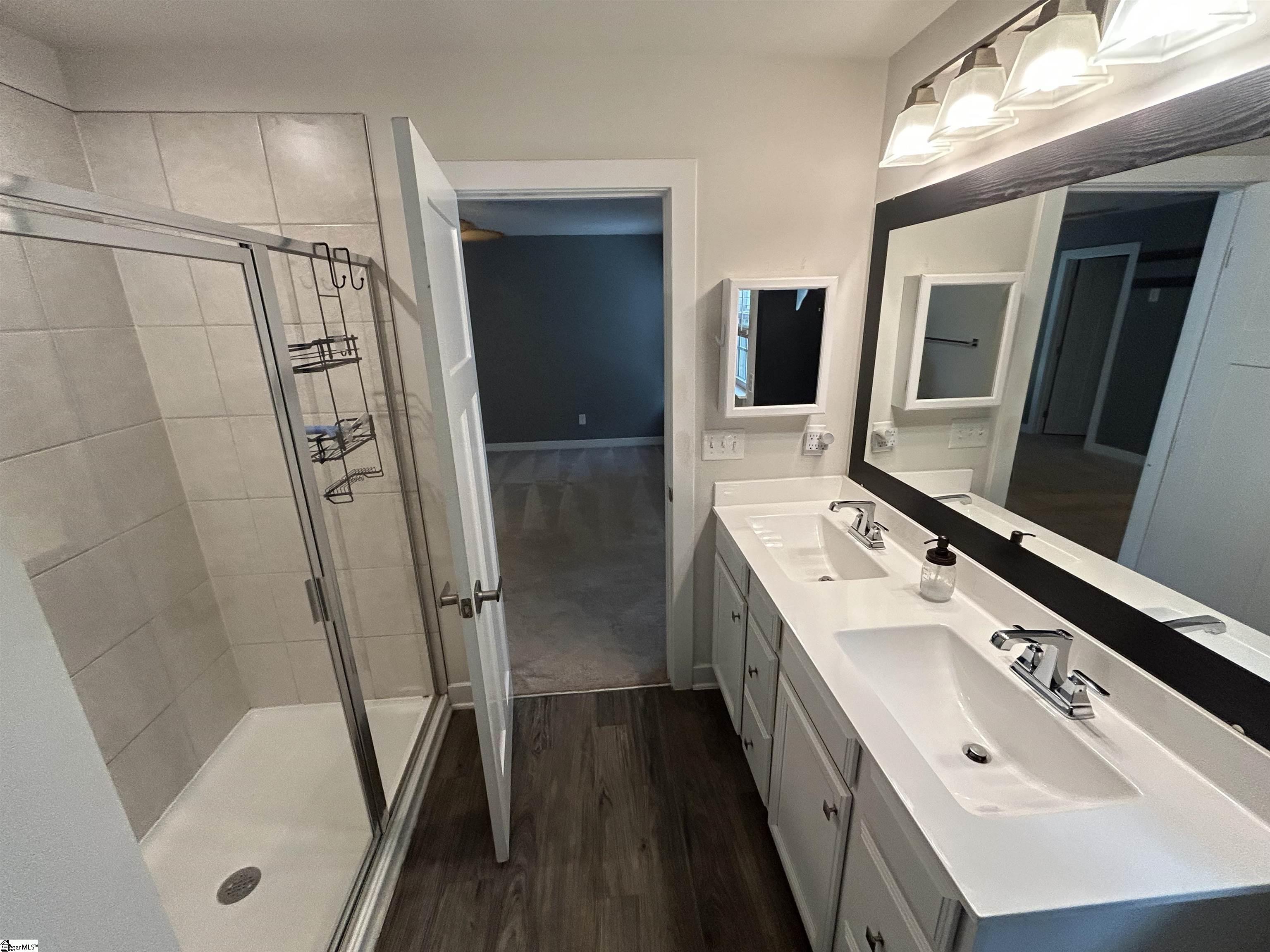 Easley, South Carolina 29642, United States, 4 Bedrooms Bedrooms, ,3 BathroomsBathrooms,Residential,Active,195955