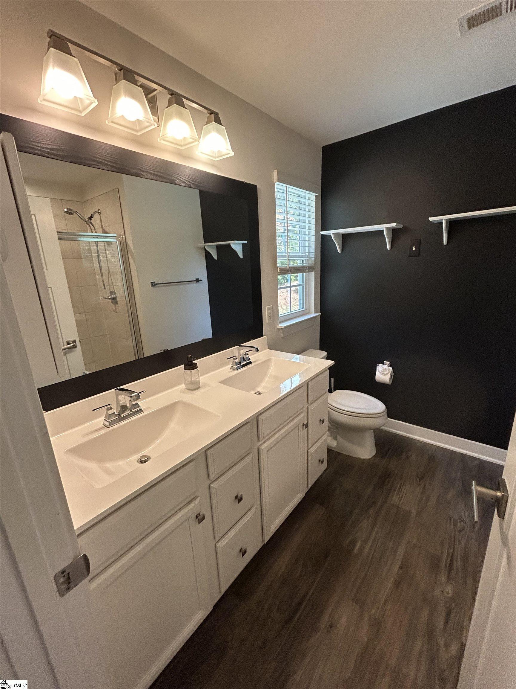 Easley, South Carolina 29642, United States, 4 Bedrooms Bedrooms, ,3 BathroomsBathrooms,Residential,Active,195955