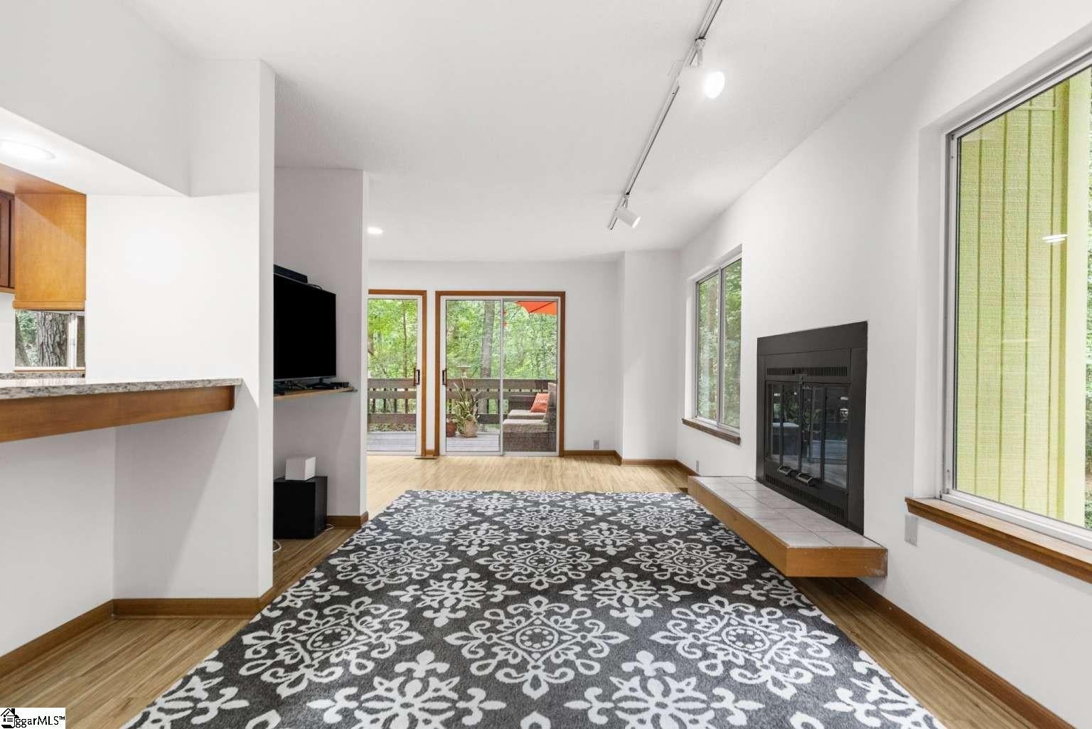 105 Mitchell Avenue