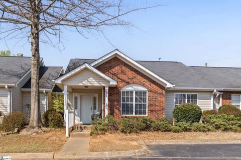 Photo of 223 Woodruff Park Lane, Simpsonville, SC 29681 (MLS # 1586243)