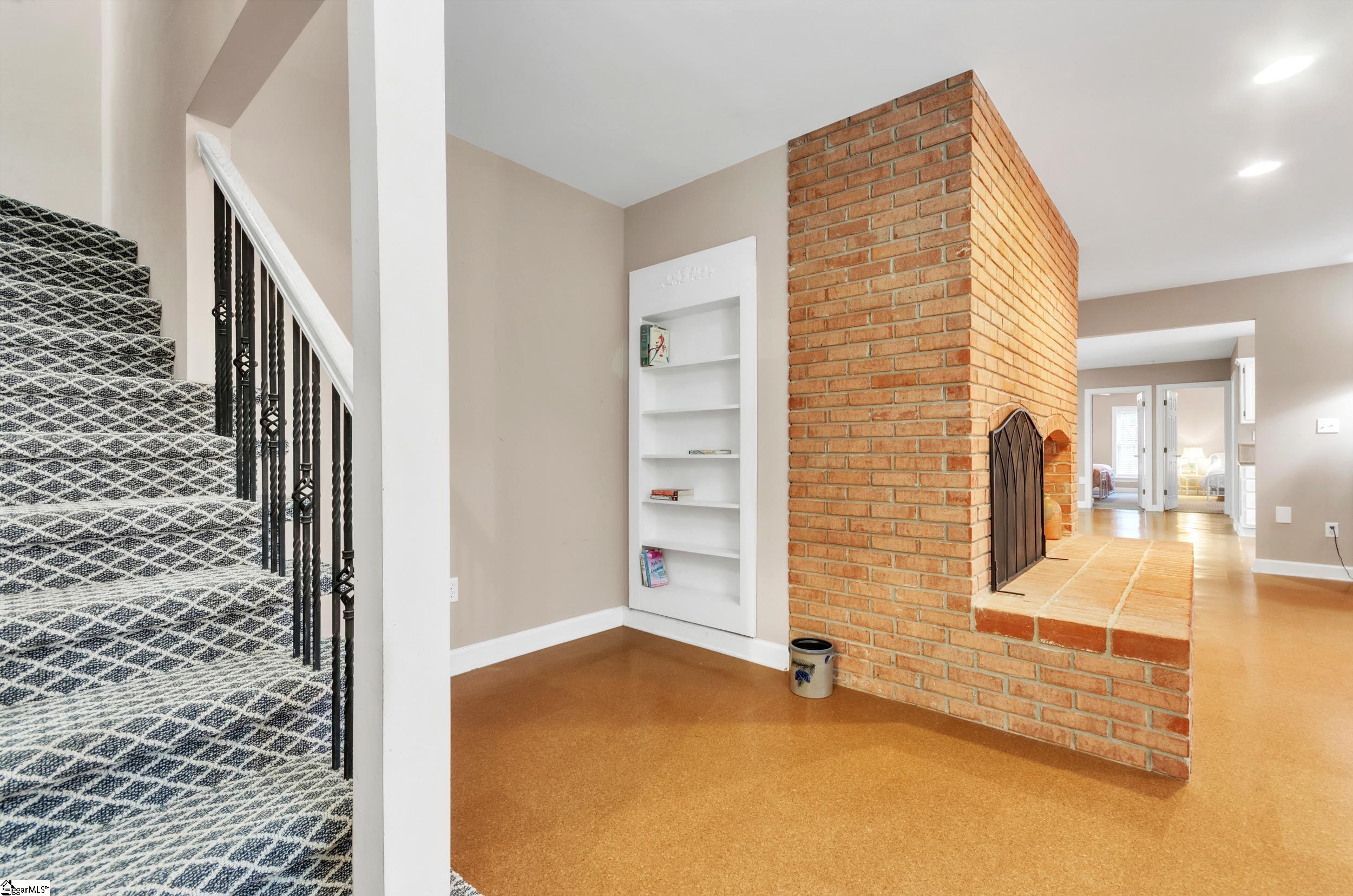 Greenville, South Carolina 29609, United States, 4 Bedrooms Bedrooms, ,4 BathroomsBathrooms,Residential,Active,90411