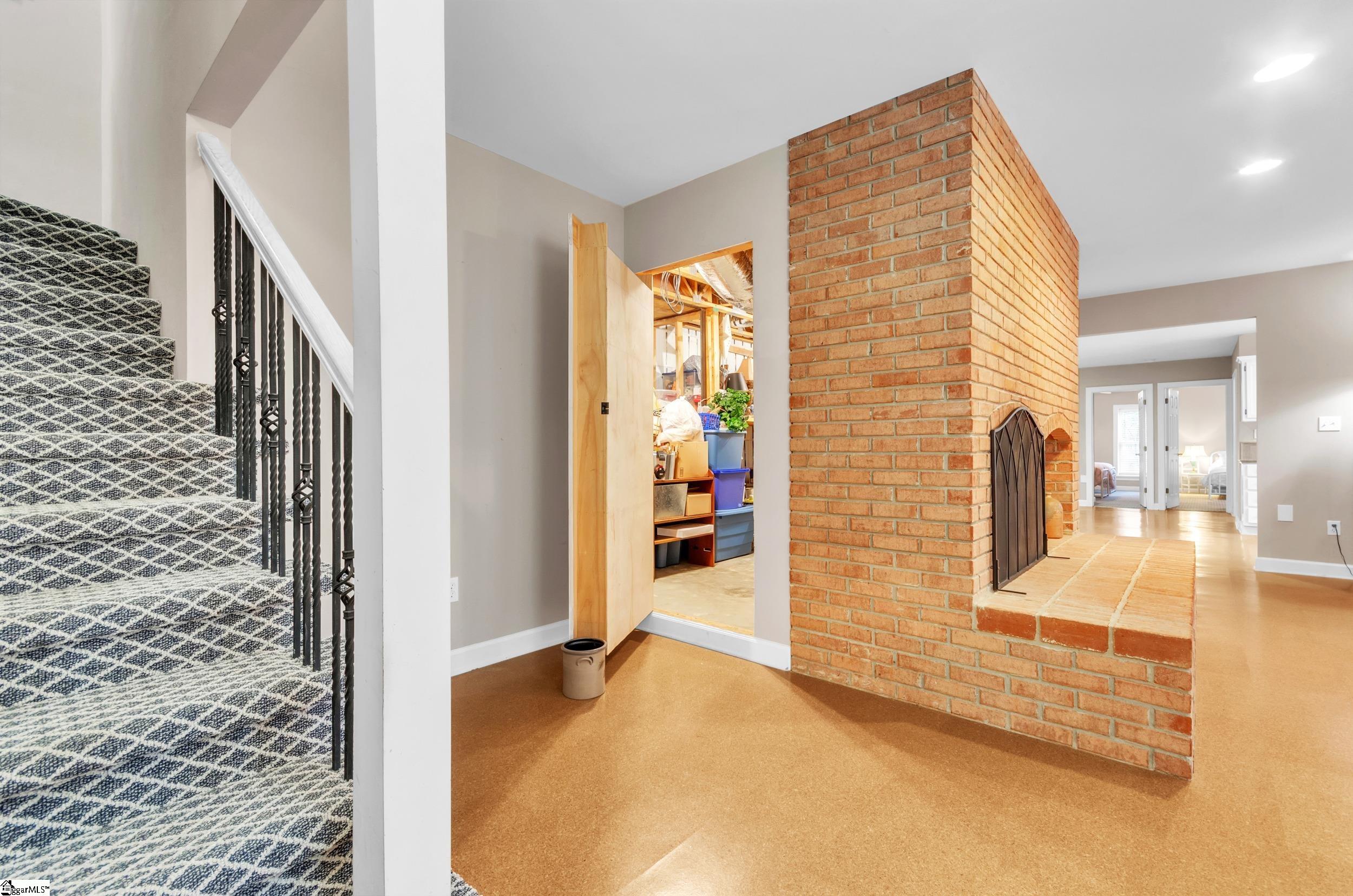 Greenville, South Carolina 29609, United States, 4 Bedrooms Bedrooms, ,4 BathroomsBathrooms,Residential,Active,90411