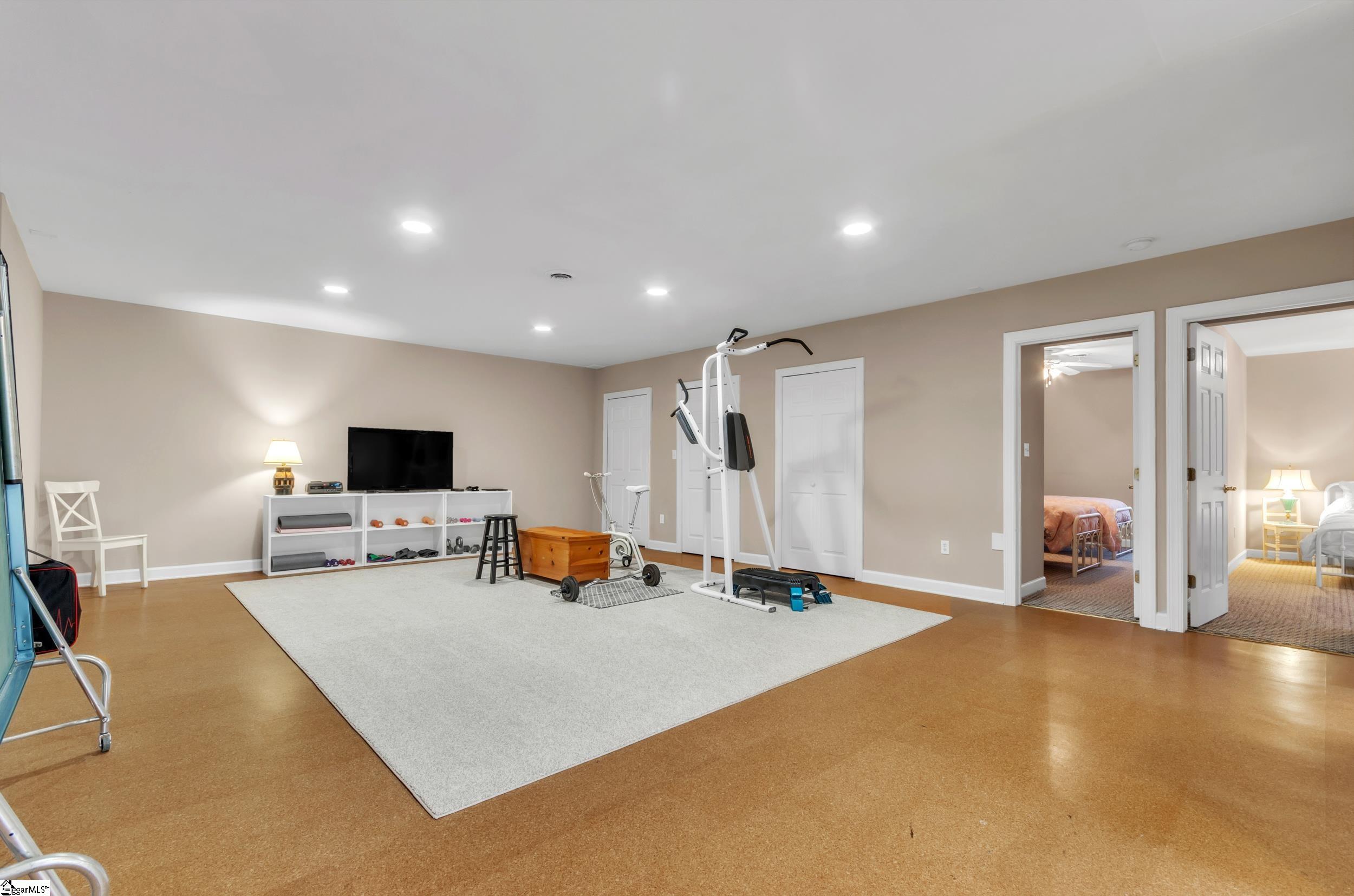 Greenville, South Carolina 29609, United States, 4 Bedrooms Bedrooms, ,4 BathroomsBathrooms,Residential,Active,90411