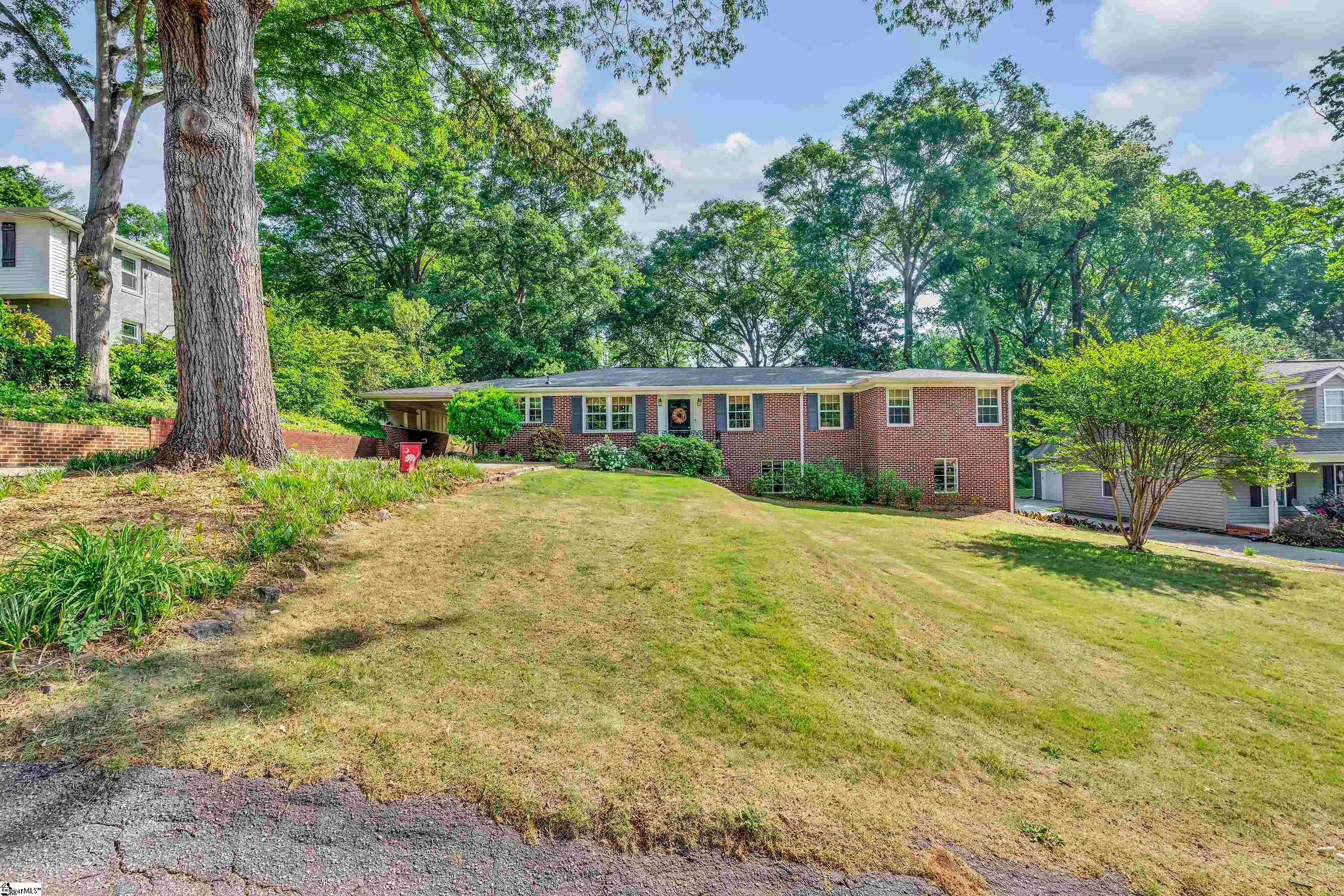 120 Lullwater Road