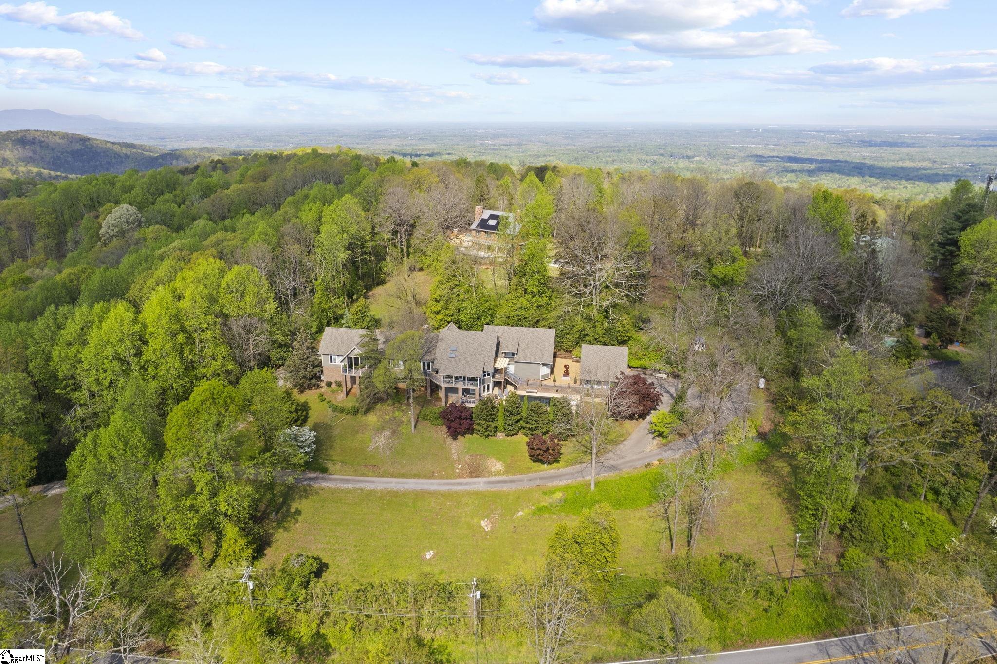 Greenville, South Carolina 29609, United States, 5 Bedrooms Bedrooms, ,4 BathroomsBathrooms,Residential,Active,109180