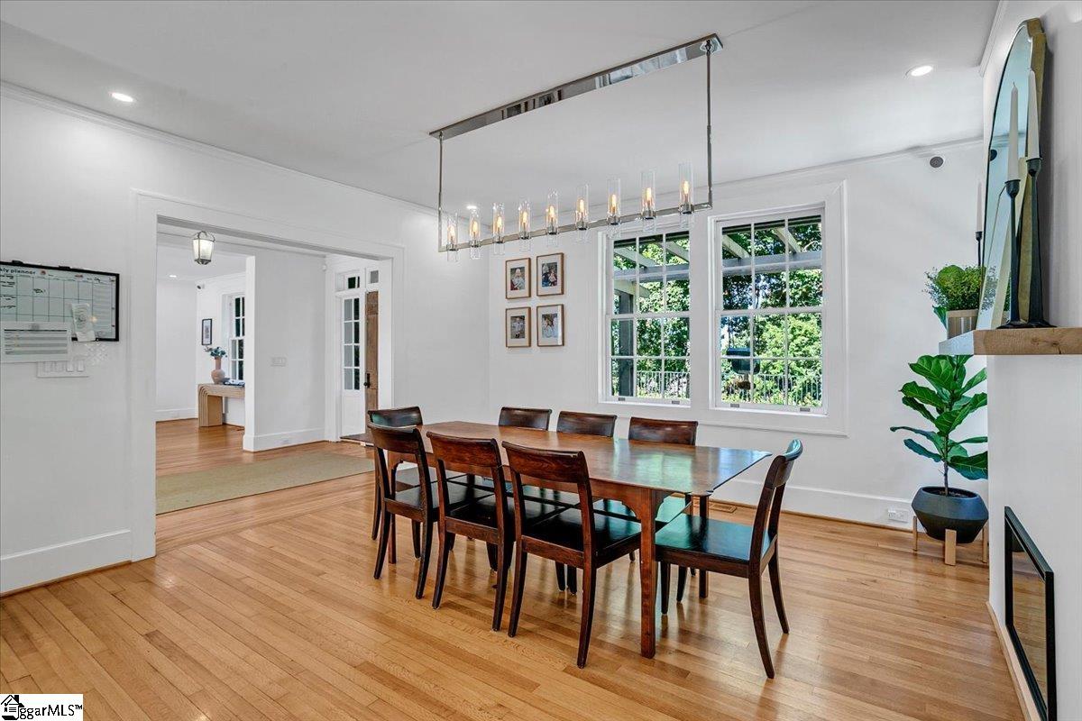 Greenville, South Carolina 29609, United States, 5 Bedrooms Bedrooms, ,4 BathroomsBathrooms,Residential,Active,109180