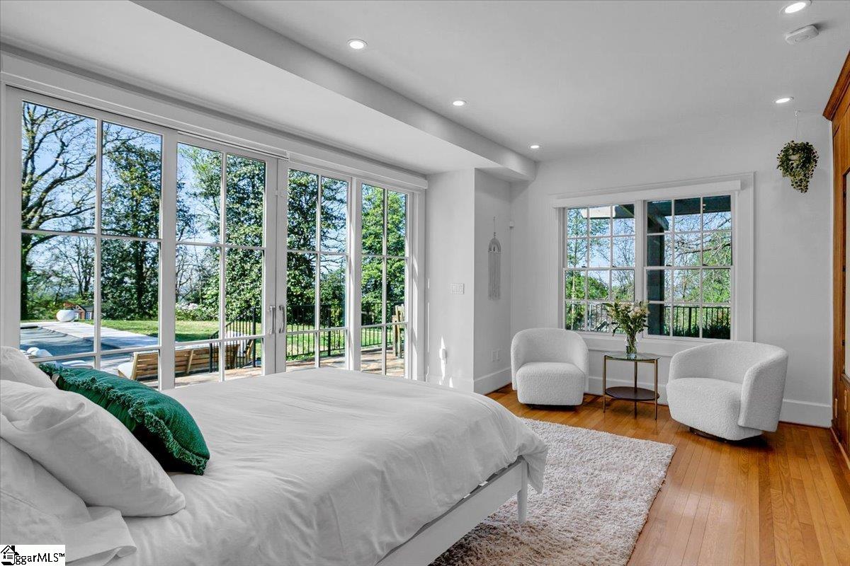 Greenville, South Carolina 29609, United States, 5 Bedrooms Bedrooms, ,4 BathroomsBathrooms,Residential,Active,109180