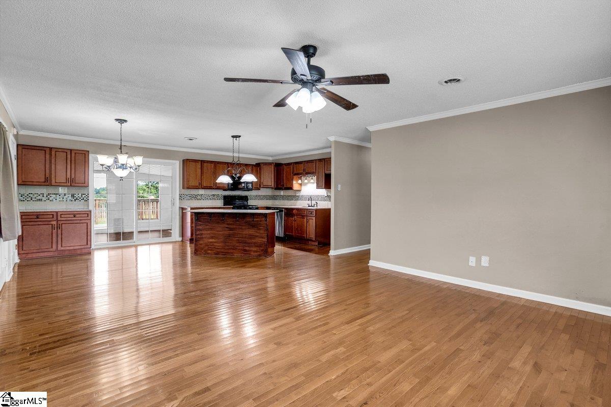 Chesnee, South Carolina 29323, United States, 3 Bedrooms Bedrooms, ,2 BathroomsBathrooms,Residential,Active,233163