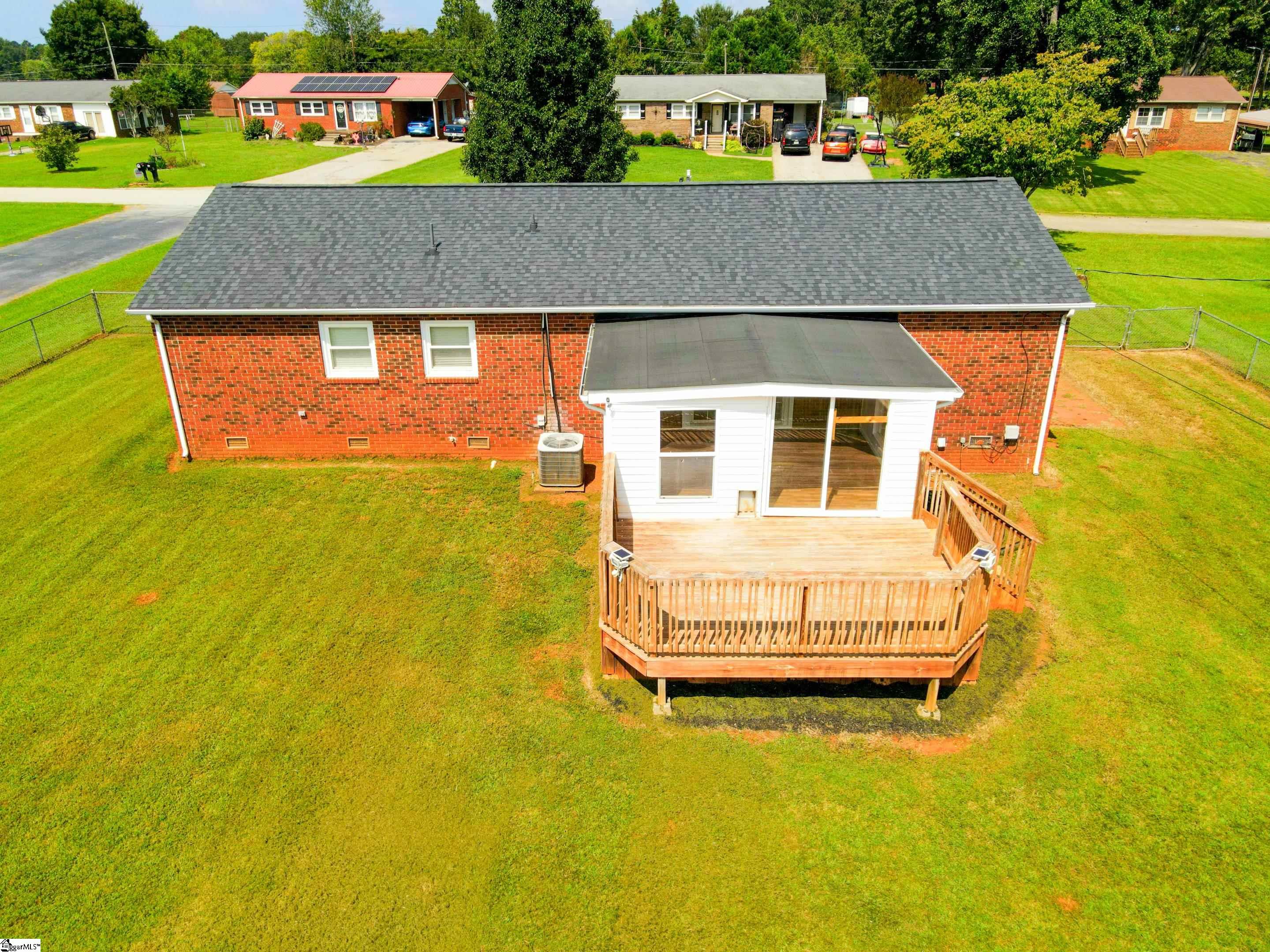 Chesnee, South Carolina 29323, United States, 3 Bedrooms Bedrooms, ,2 BathroomsBathrooms,Residential,Active,233163