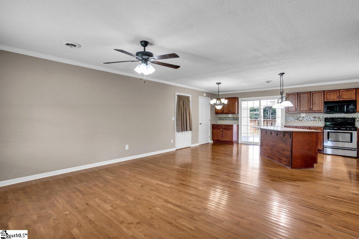 Chesnee, South Carolina 29323, United States, 3 Bedrooms Bedrooms, ,2 BathroomsBathrooms,Residential,Active,233163