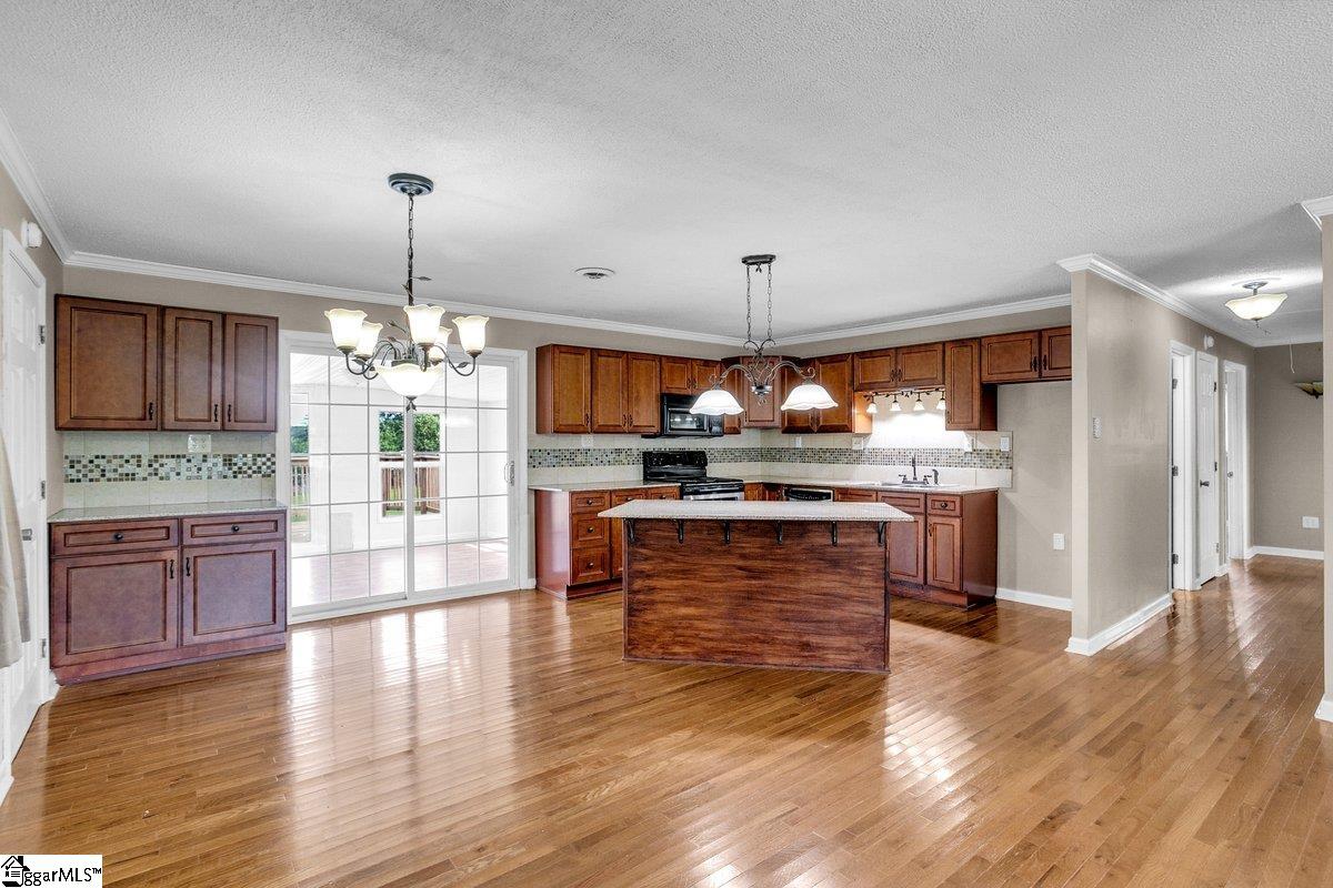 Chesnee, South Carolina 29323, United States, 3 Bedrooms Bedrooms, ,2 BathroomsBathrooms,Residential,Active,233163