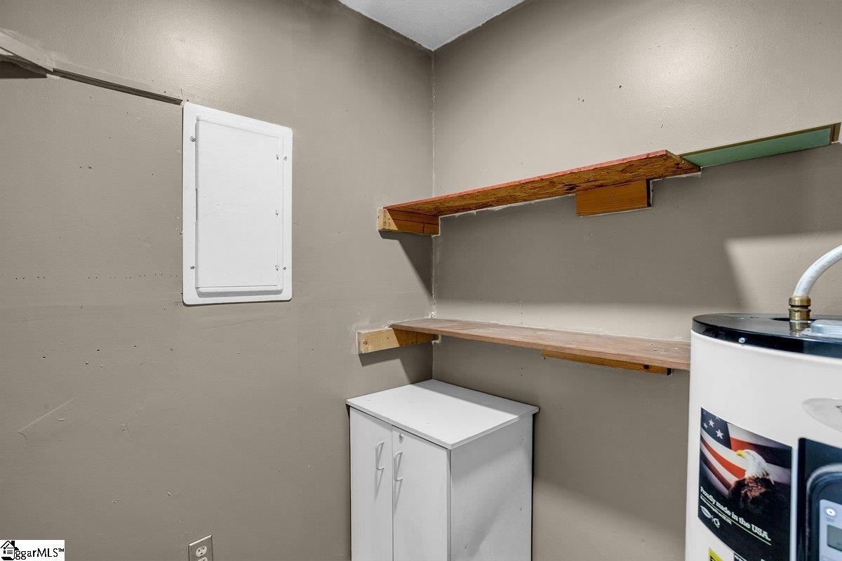 Chesnee, South Carolina 29323, United States, 3 Bedrooms Bedrooms, ,2 BathroomsBathrooms,Residential,Active,233163