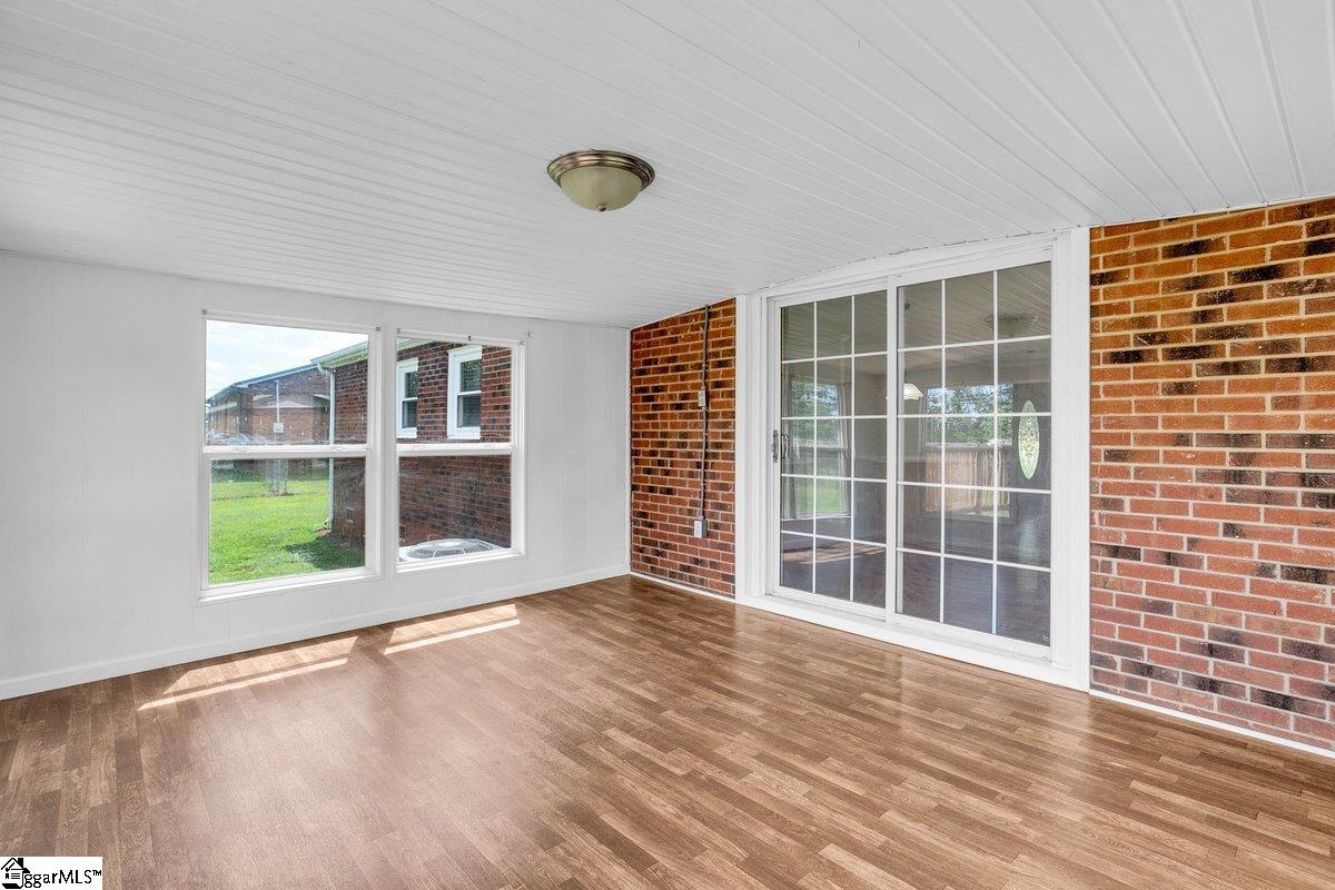 Chesnee, South Carolina 29323, United States, 3 Bedrooms Bedrooms, ,2 BathroomsBathrooms,Residential,Active,233163