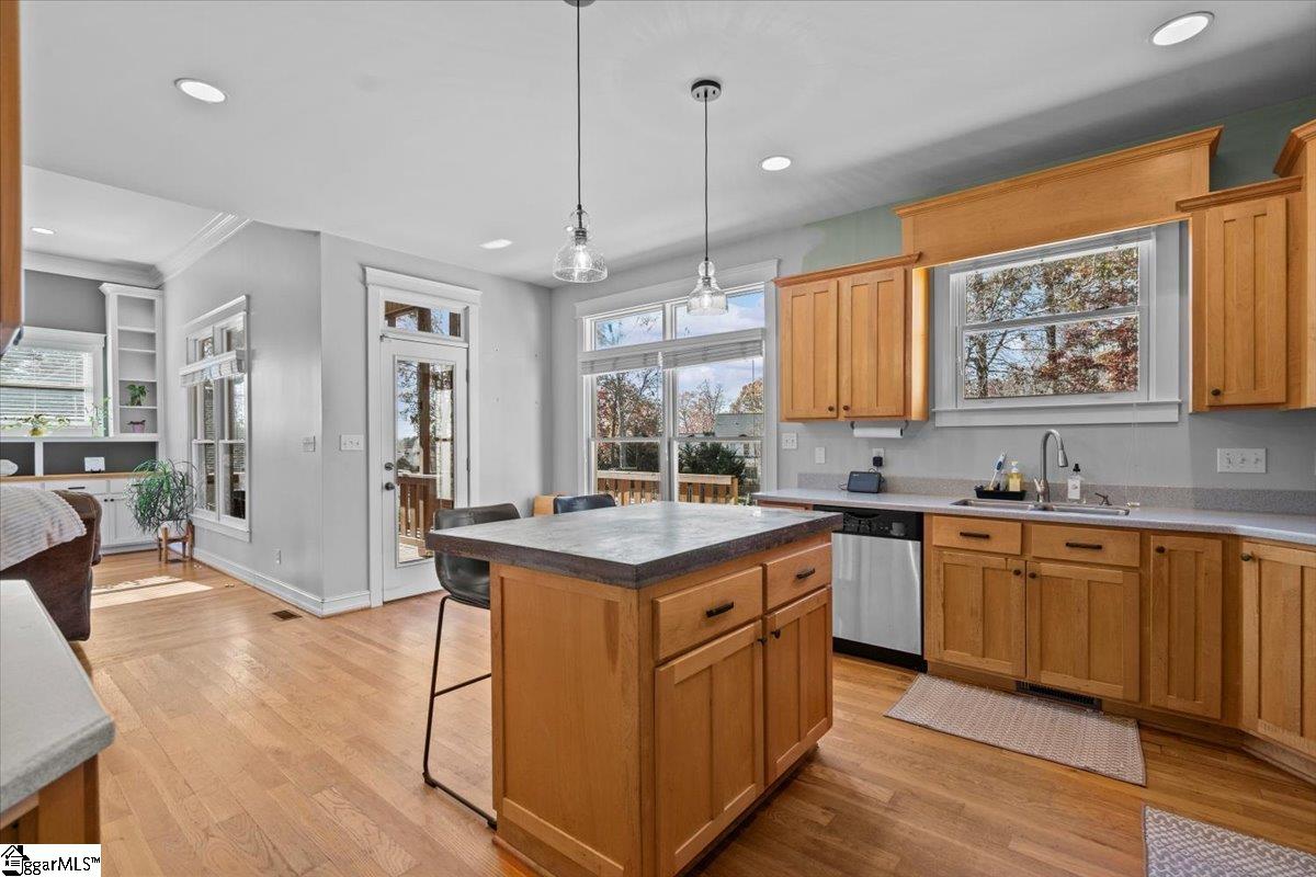 335 Valleyhigh Drive