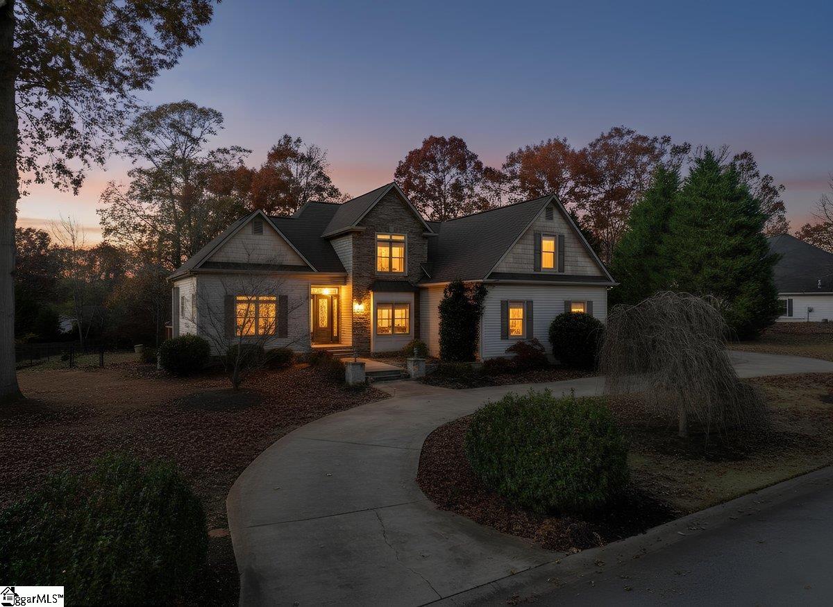 335 Valleyhigh Drive