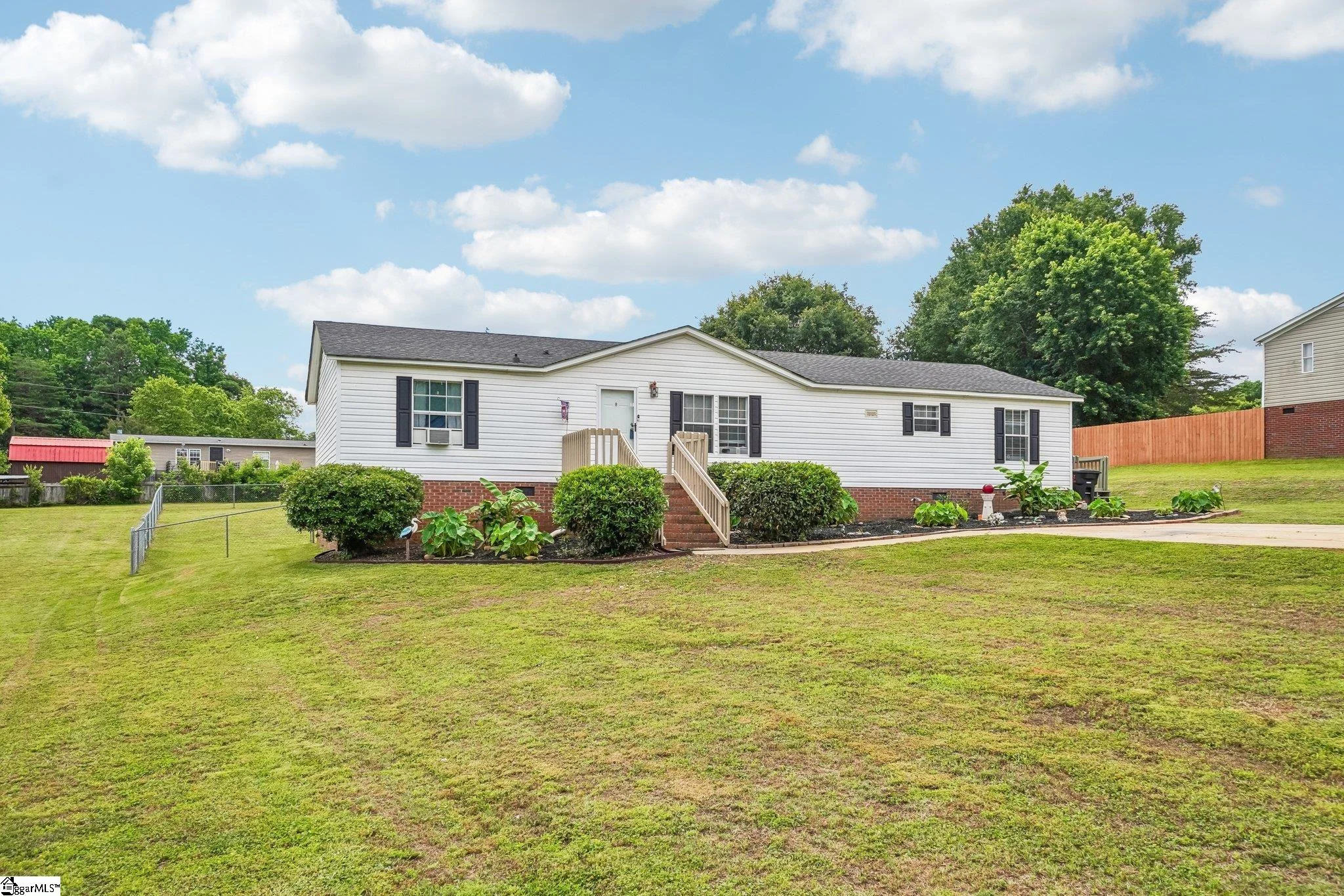 620 Courtland Way