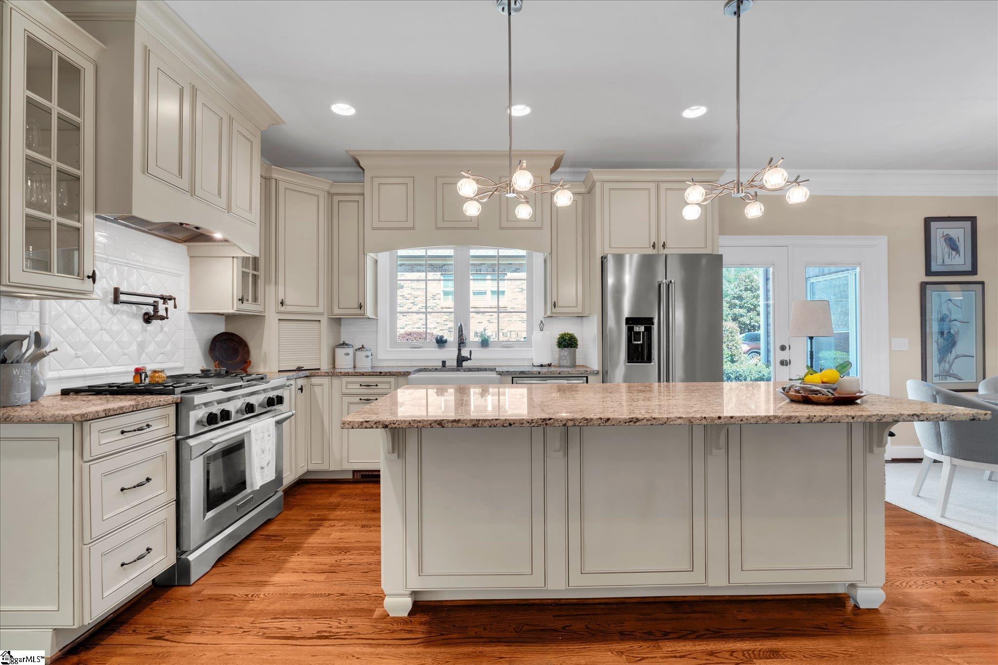 Greenville, South Carolina, 29609, United States, 4 Bedrooms Bedrooms, ,4 BathroomsBathrooms,Residential,Active,2038185