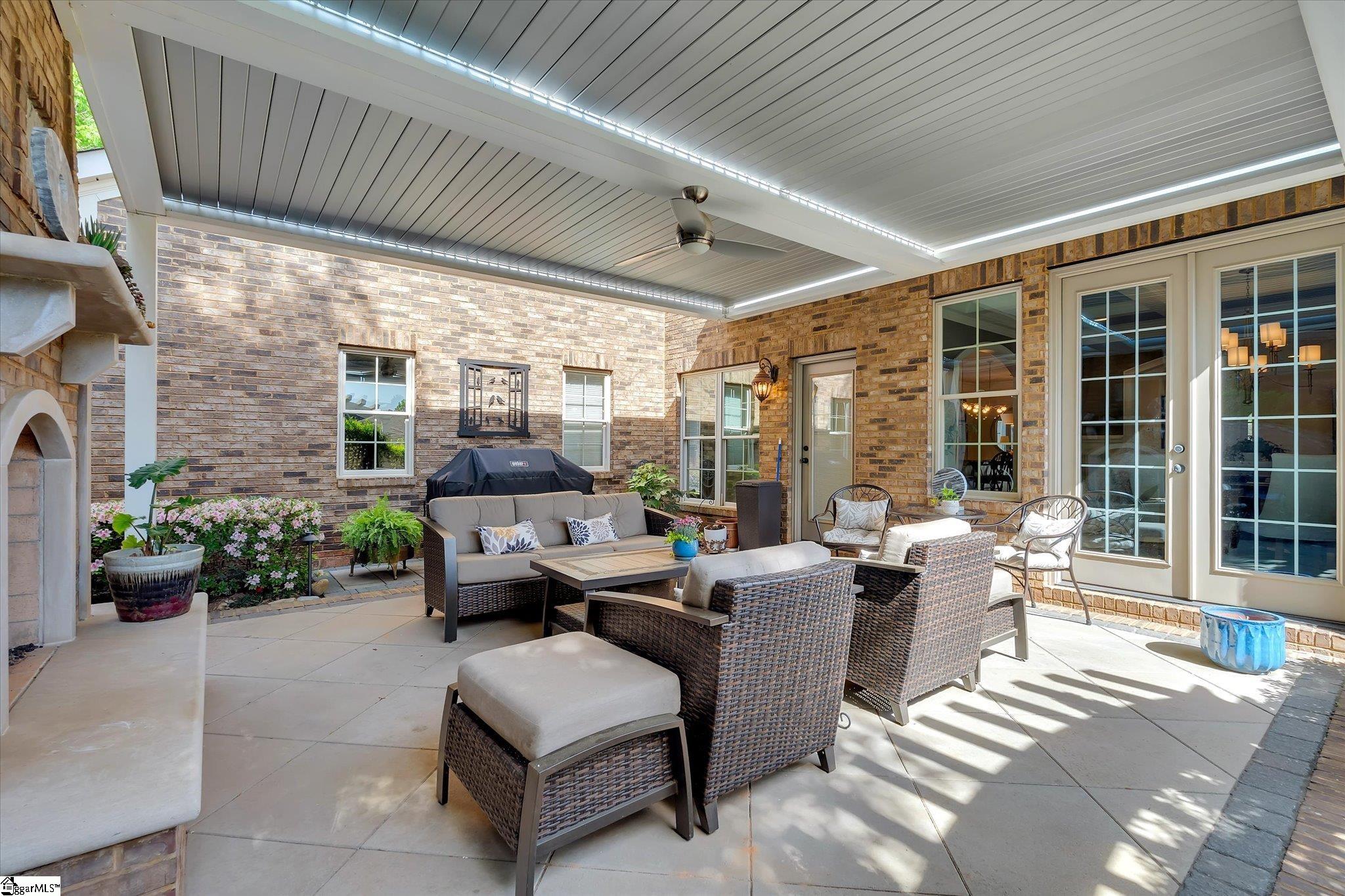 Greenville, South Carolina, 29609, United States, 4 Bedrooms Bedrooms, ,4 BathroomsBathrooms,Residential,Active,2038185