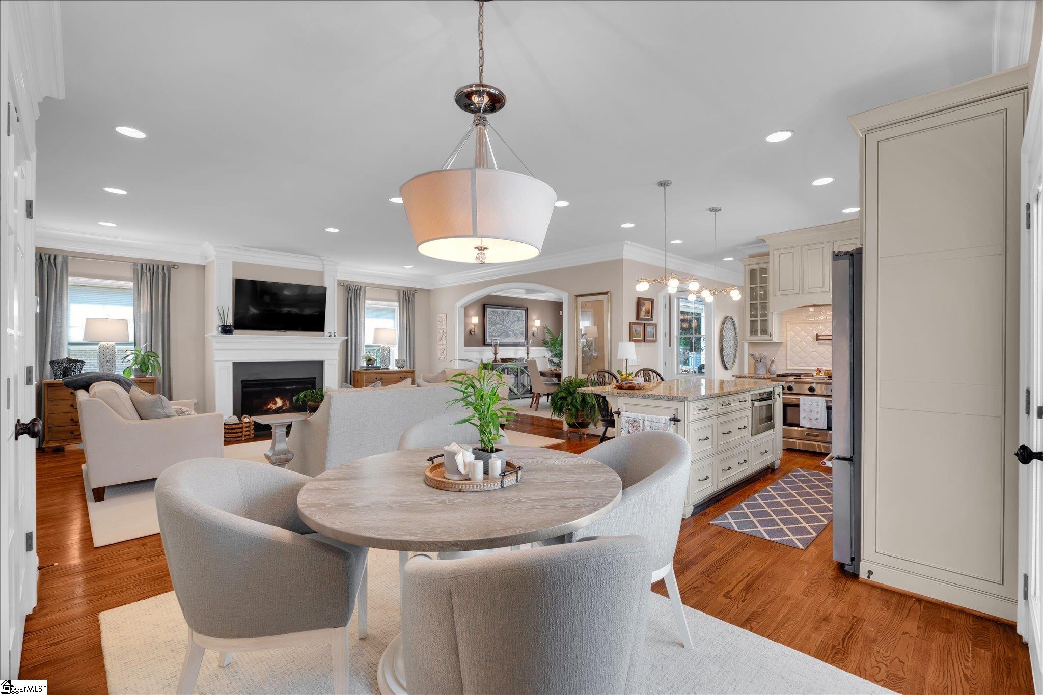 Greenville, South Carolina, 29609, United States, 4 Bedrooms Bedrooms, ,4 BathroomsBathrooms,Residential,Active,2038185