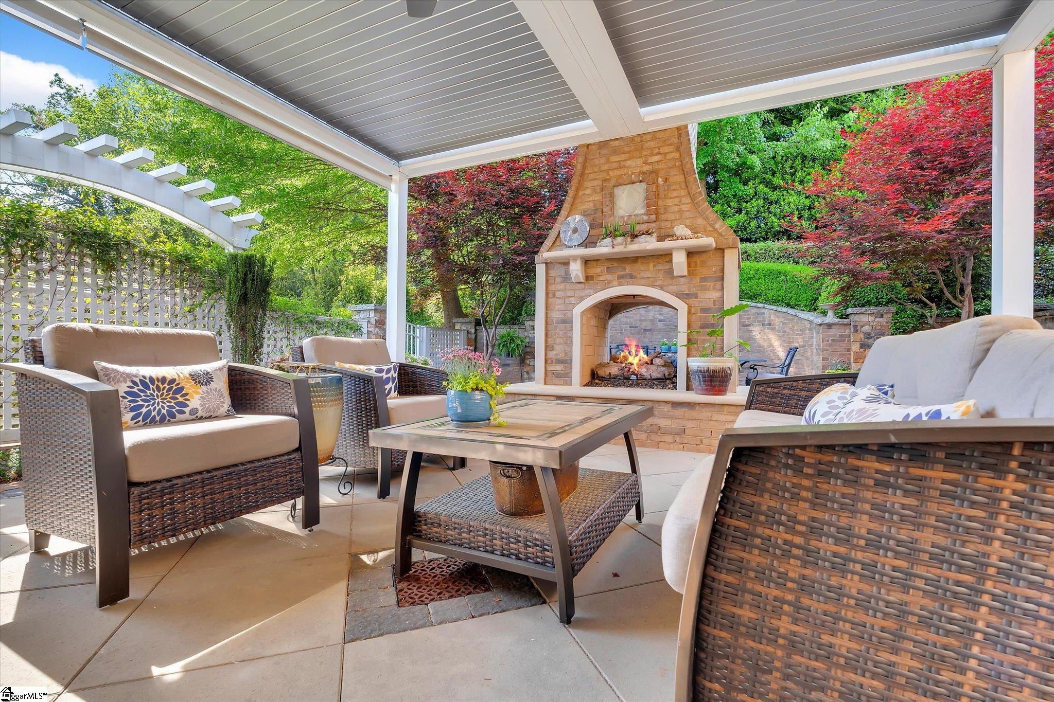 Greenville, South Carolina, 29609, United States, 4 Bedrooms Bedrooms, ,4 BathroomsBathrooms,Residential,Active,2038185