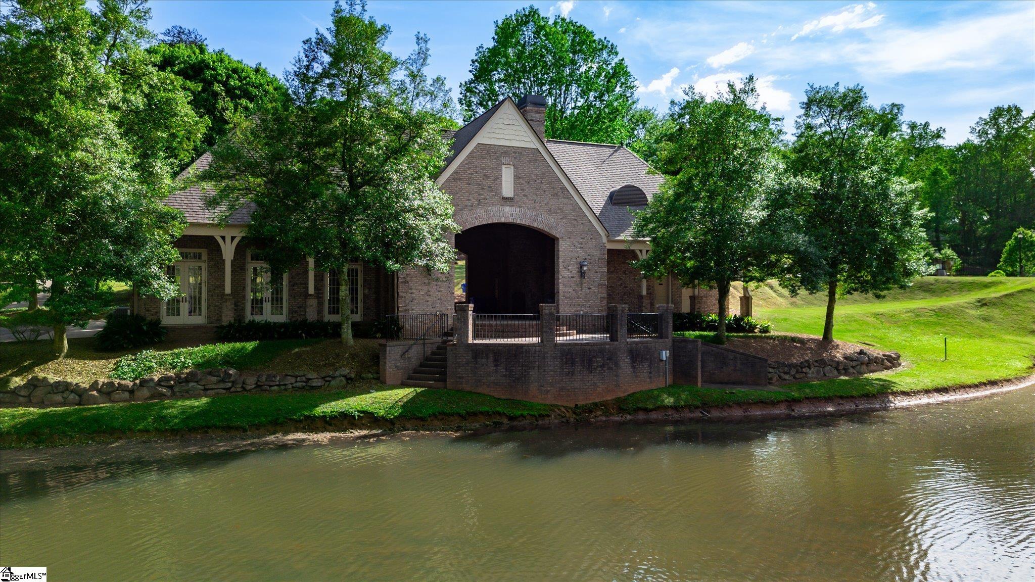 Greenville, South Carolina, 29609, United States, 4 Bedrooms Bedrooms, ,4 BathroomsBathrooms,Residential,Active,2038185