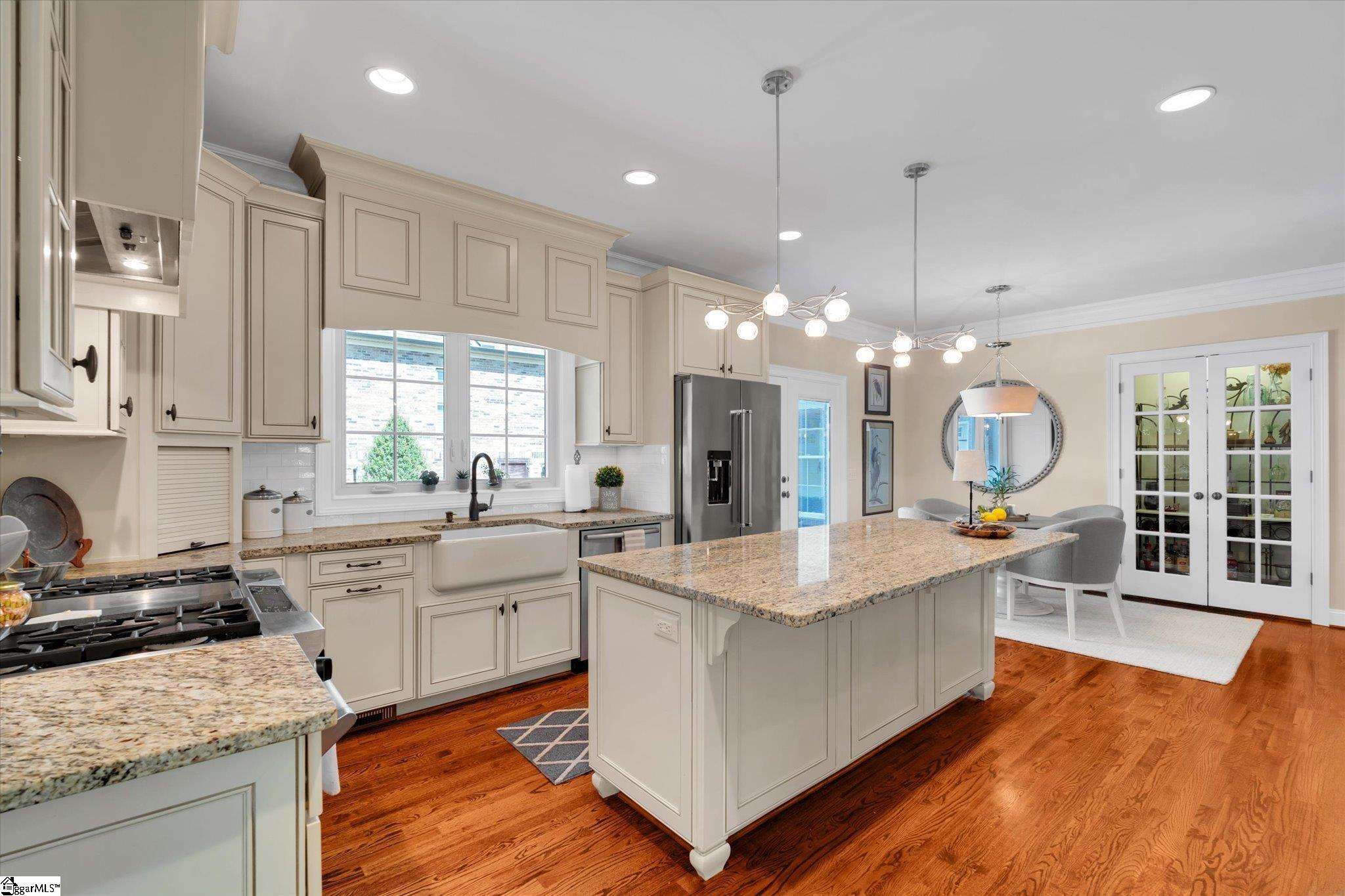 Greenville, South Carolina, 29609, United States, 4 Bedrooms Bedrooms, ,4 BathroomsBathrooms,Residential,Active,2038185