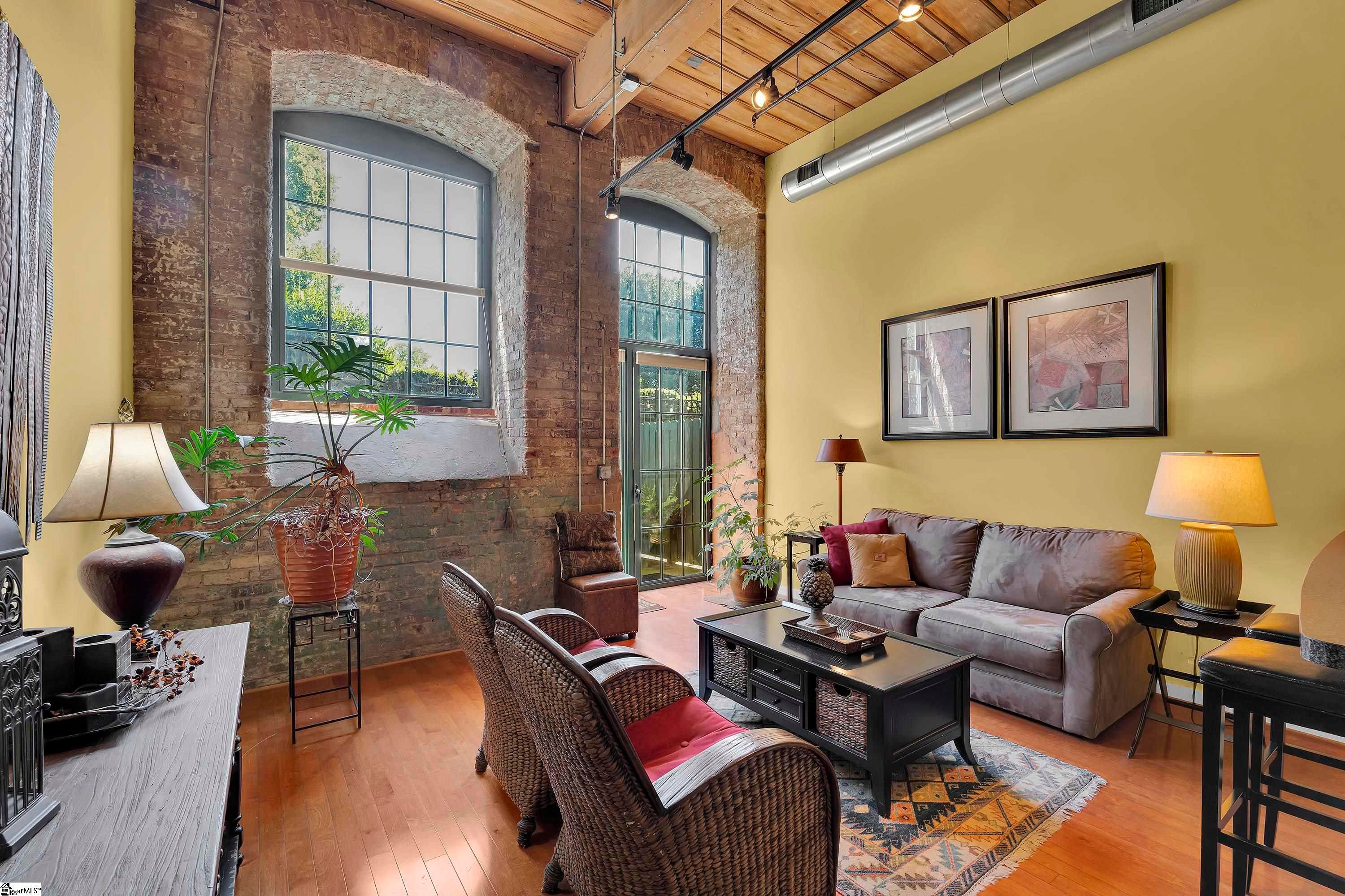 400 Mills Avenue Unit 109
