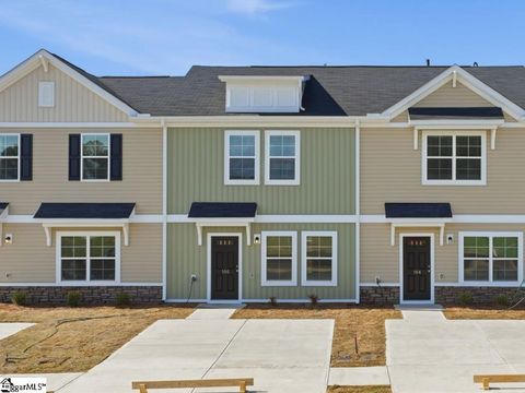 Photo of 106 Lilac Loop, Greenwood, SC 29646 (MLS # 1589705)