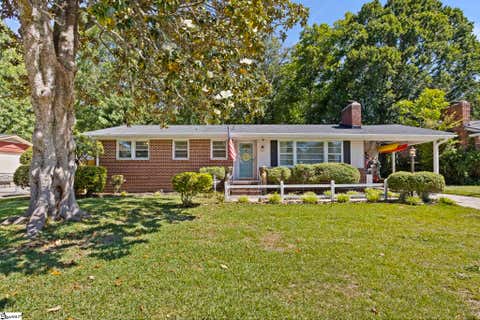 Photo of 113 Forestdale Drive, Taylors, SC 29687 (MLS # 1596887)