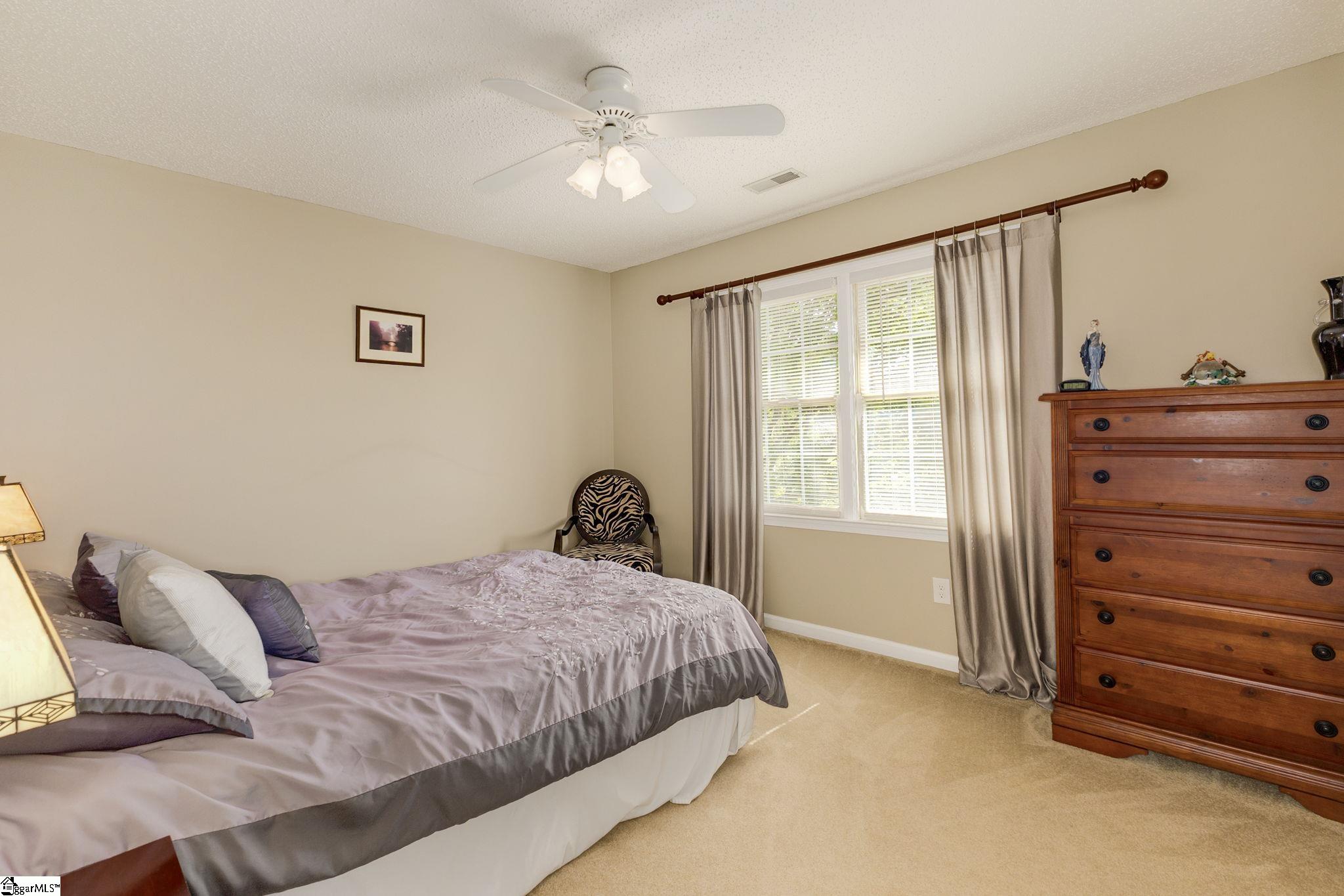 Mauldin, South Carolina 29662, United States, 4 Bedrooms Bedrooms, ,3 BathroomsBathrooms,Residential,Contingent,124871