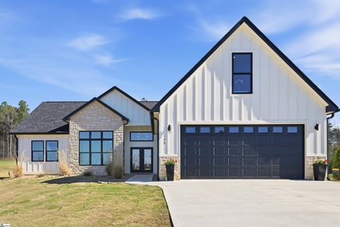 Photo of 128 Cothran Road, Inman, SC 29349 (MLS # 1584795)