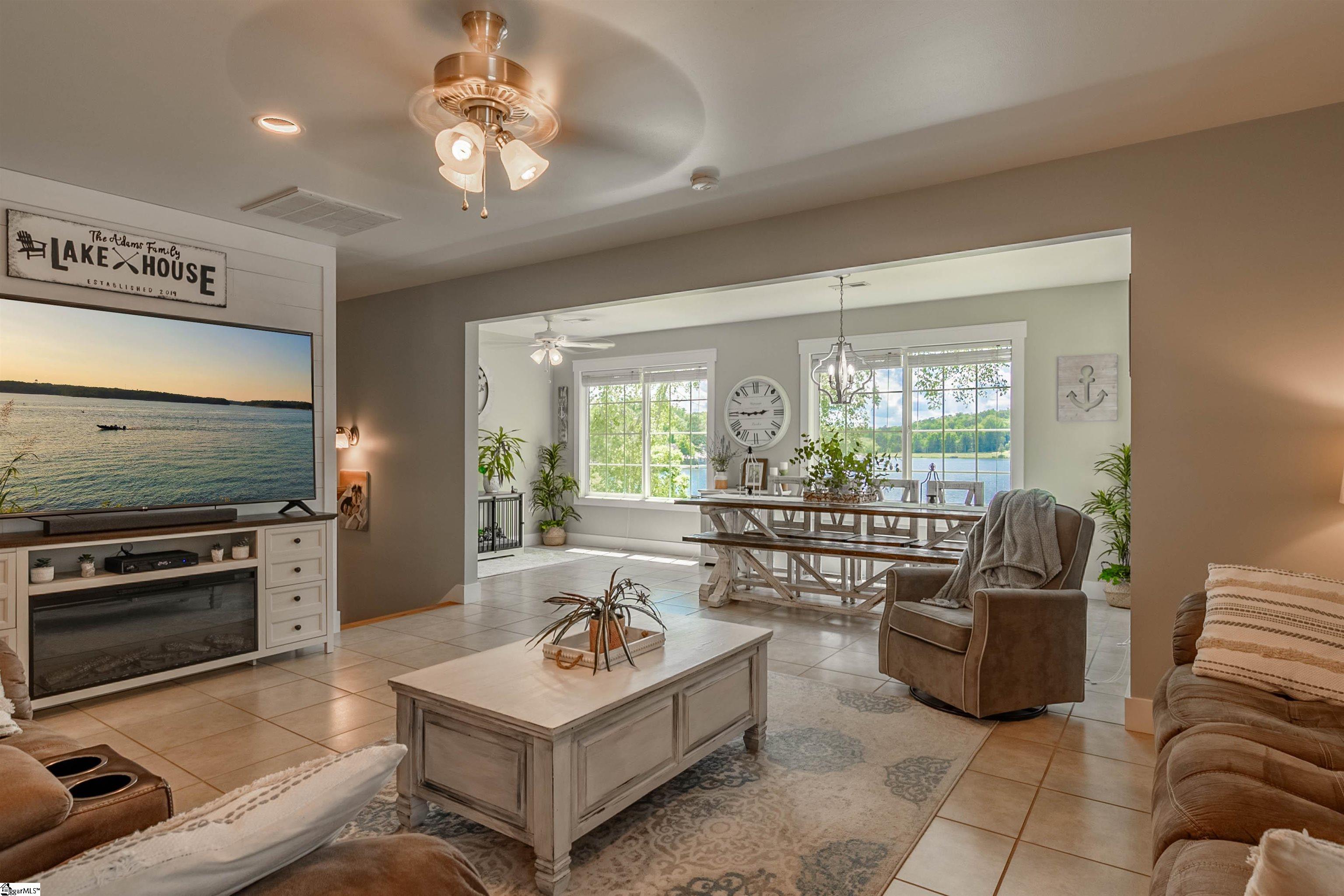 Anderson, South Carolina 29621, United States, 2 Bedrooms Bedrooms, ,2 BathroomsBathrooms,Residential,Active,241244